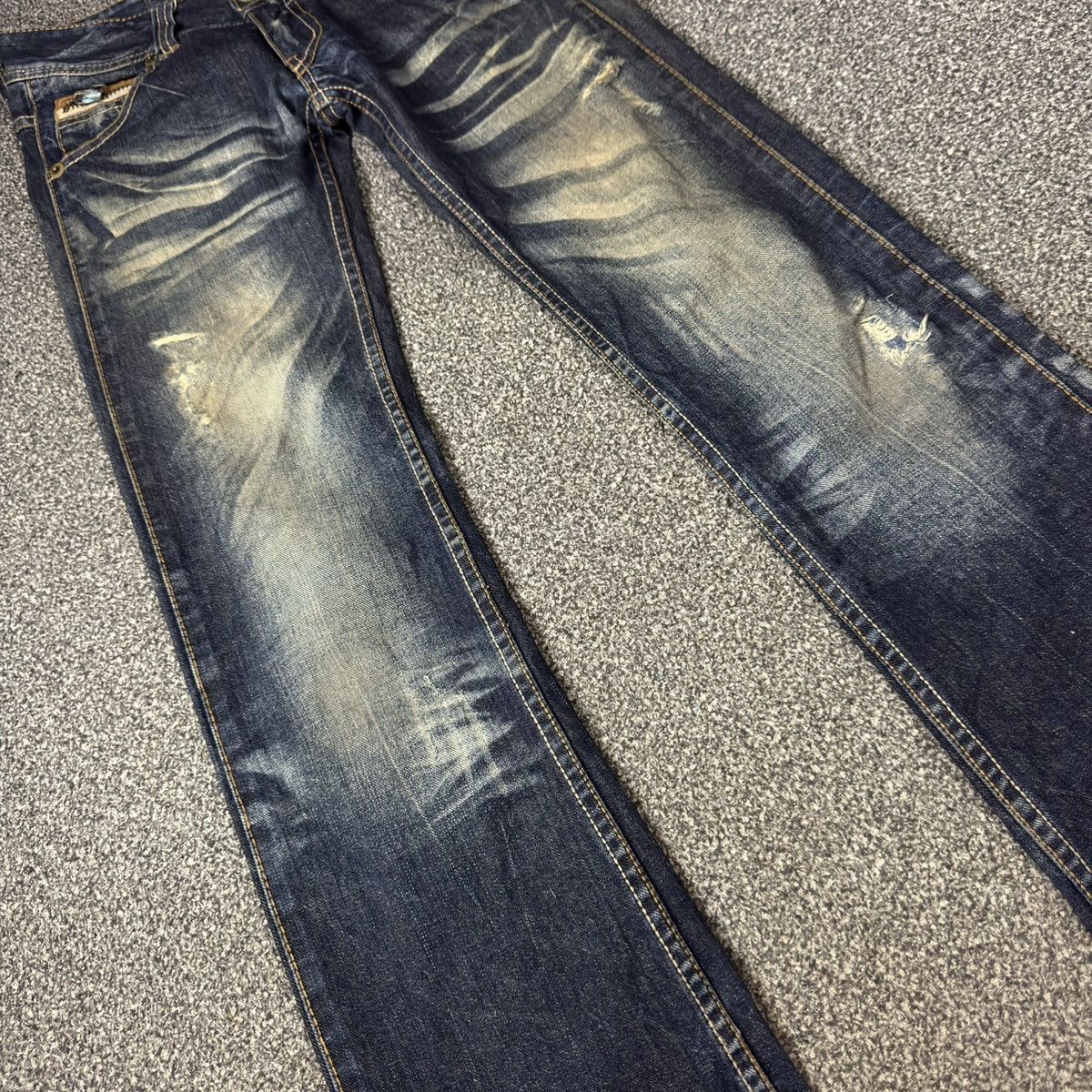 Le Grande Bleu (L.G.B.) Flared Whisker Pure Paradise Distressed Jeans Y2k Archive Size US 28 / EU 44 - 4 Thumbnail