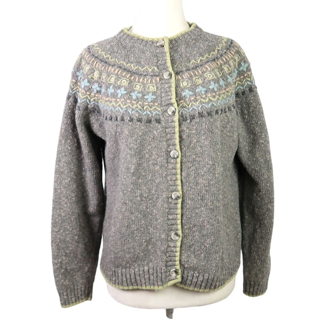 Pendleton VINTAGE Pendleton Cardigan Sweater M Wool Fair Isle Embroidered Grey Ladies 90s Bohemian Knit Long Sleeve Size M / US 6-8 / IT 42-44 - 4 Thumbnail