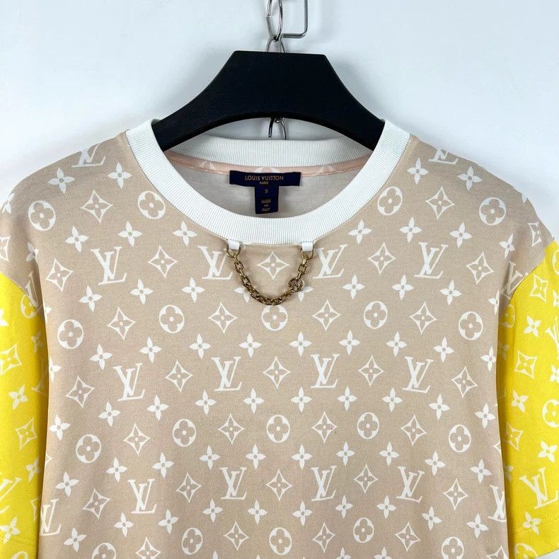 Louis Vuitton Louis Vuitton Color-block presbyopic chain full print T-sh Size S / US 4 / IT 40 - 4 Thumbnail