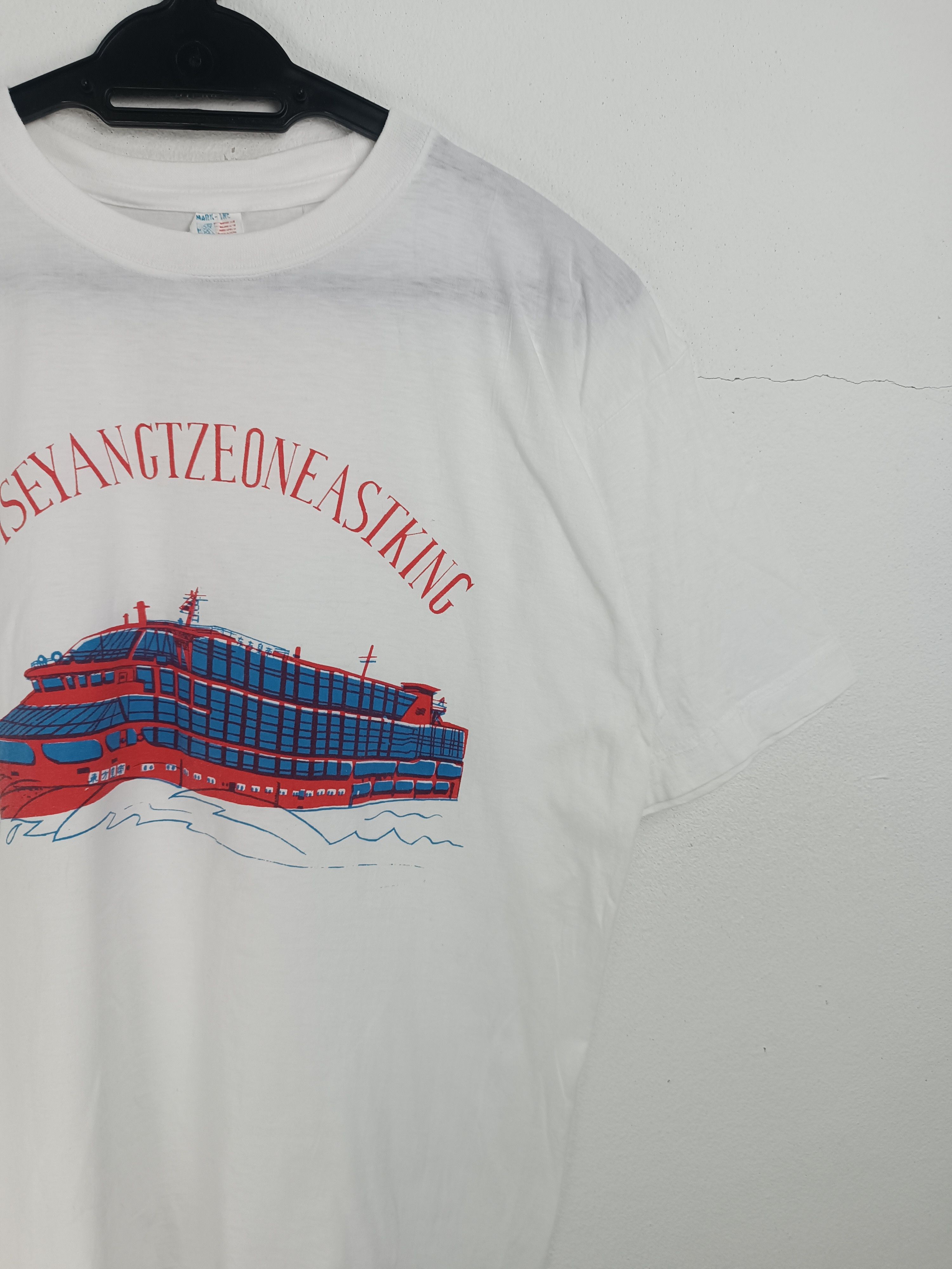 Vintage VINTAGE 90'S CRUISE YANGTZE ON EASTKING VERY RARE TEE Size US M / EU 48-50 / 2 - 6 Thumbnail