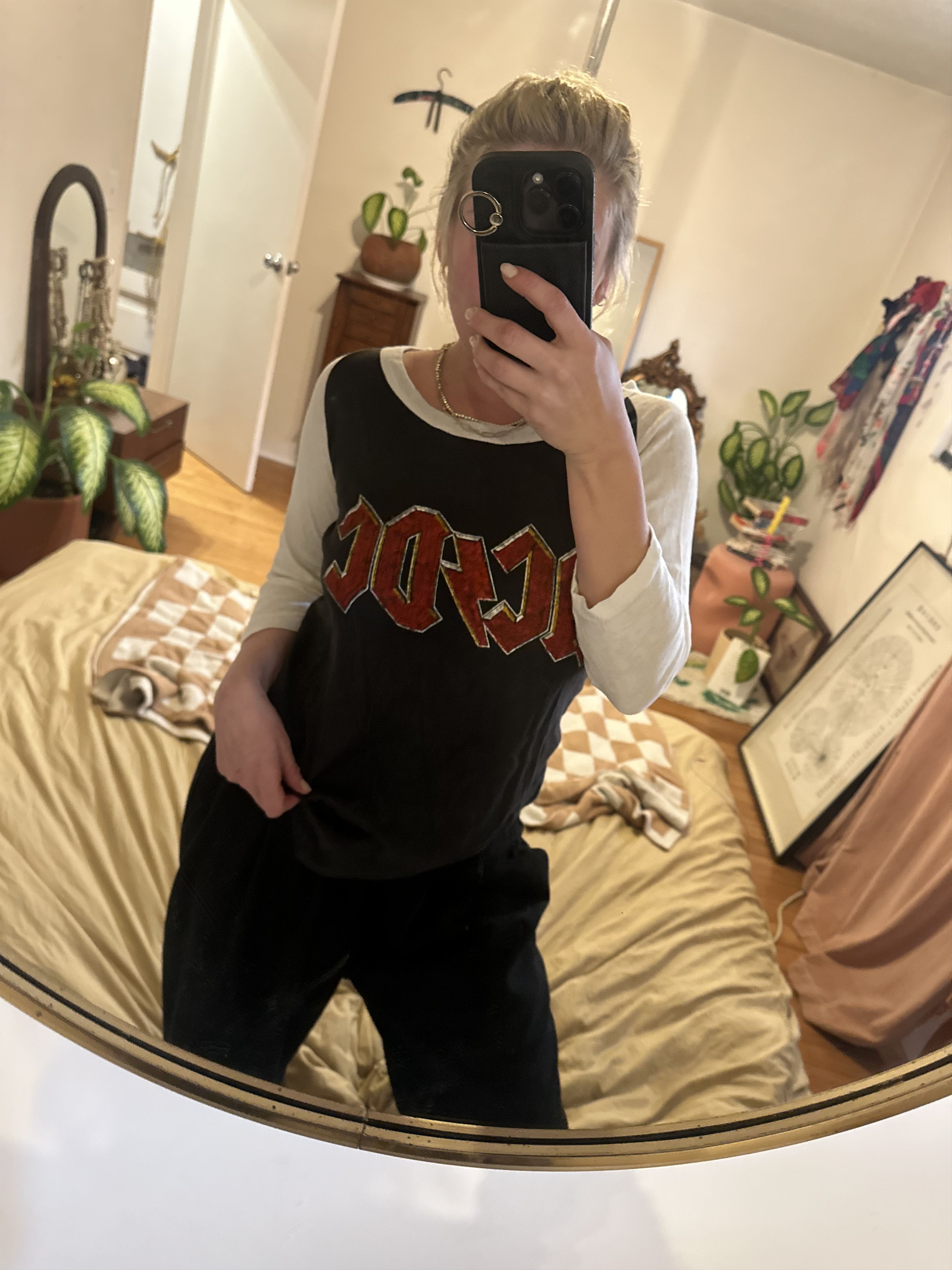 Vintage Vintage 80’s AC/DC “logo” raglan 3/4 sleeve t-shirt Size US S / EU 44-46 / 1 - 2 Thumbnail