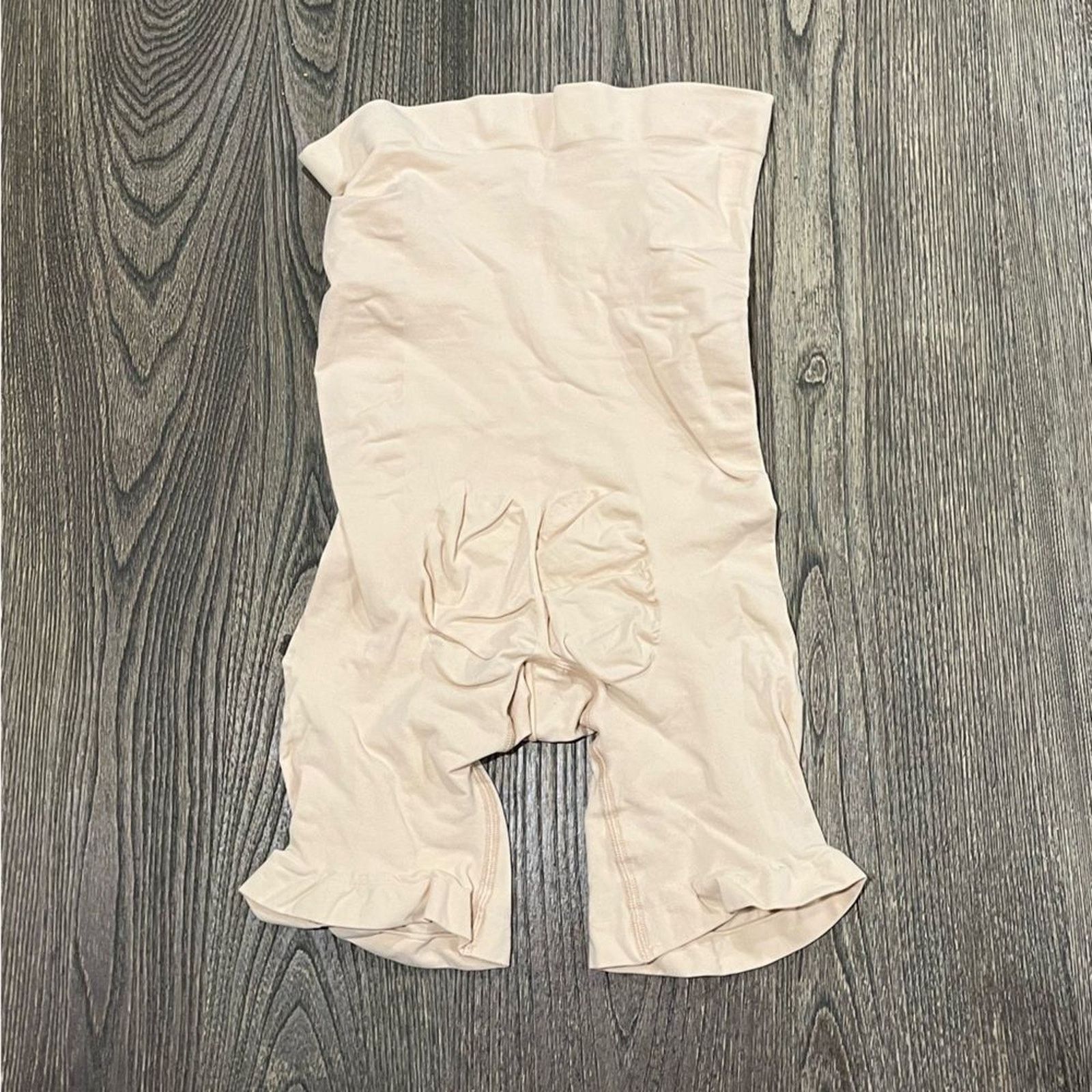 SKIMS NWOT Skims Shapewear Seamless Sculpt Knee Short Sand 3XL Size ONE SIZE - 2 Thumbnail