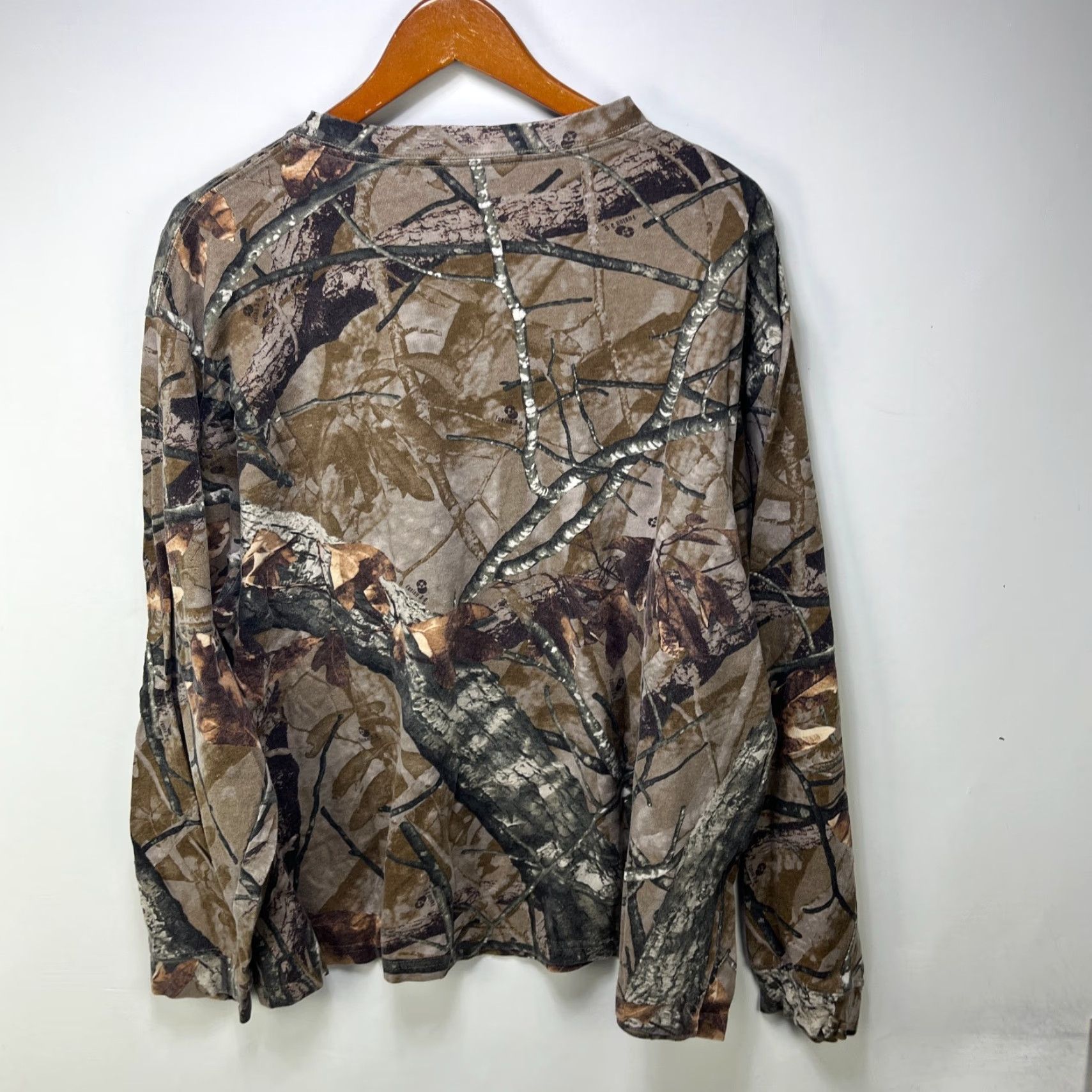 Realtree VINTAGE Realtree Camo Long Sleeve Shirt 2XL Mens Camouflage Knit Cotton 90s Pockets Logo Regular Crew Neck Shirts Size US XXL / EU 58 / 5 - 7 Thumbnail