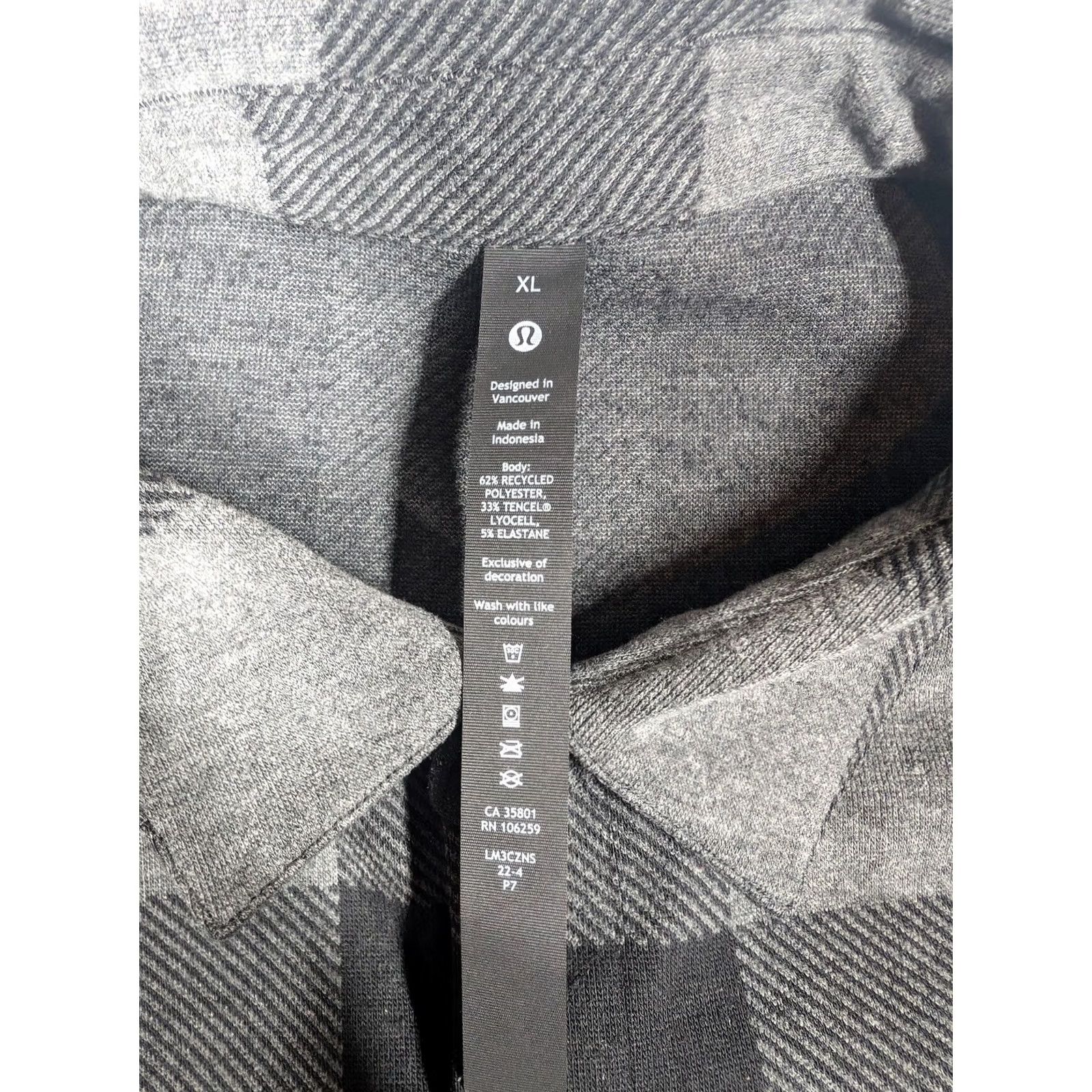 Lululemon Lululemon Shirt Mens XL Gray Black Plaid Long Sleeve Snap Button Up Knit Stretch Shirt Size US XL / EU 56 / 4 - 5 Thumbnail