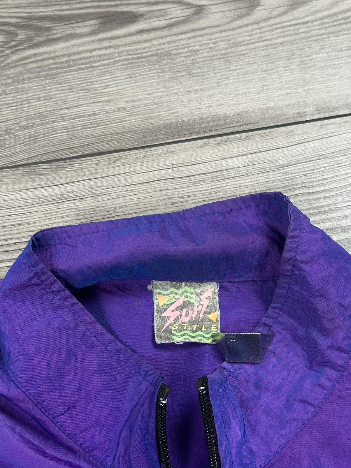 Vintage Vintage 90’s Surf Style Iridescent Light Jacket Size US XL / EU 56 / 4 - 6 Thumbnail