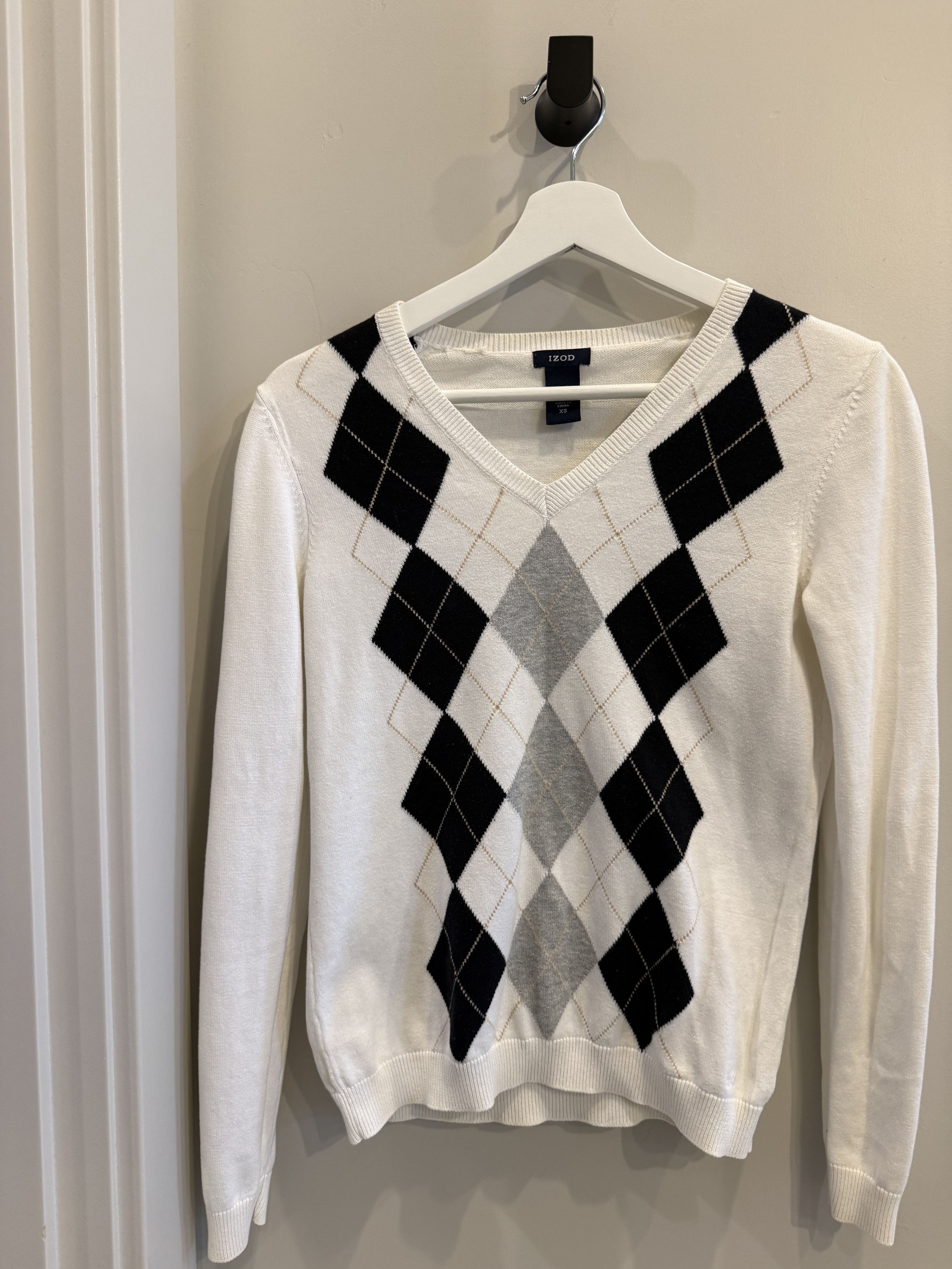 Izod Izod Womens Petite MED V-neck Cotton Argyle Sweater Size XS / US 0-2 / IT 36-38 - 1 Thumbnail