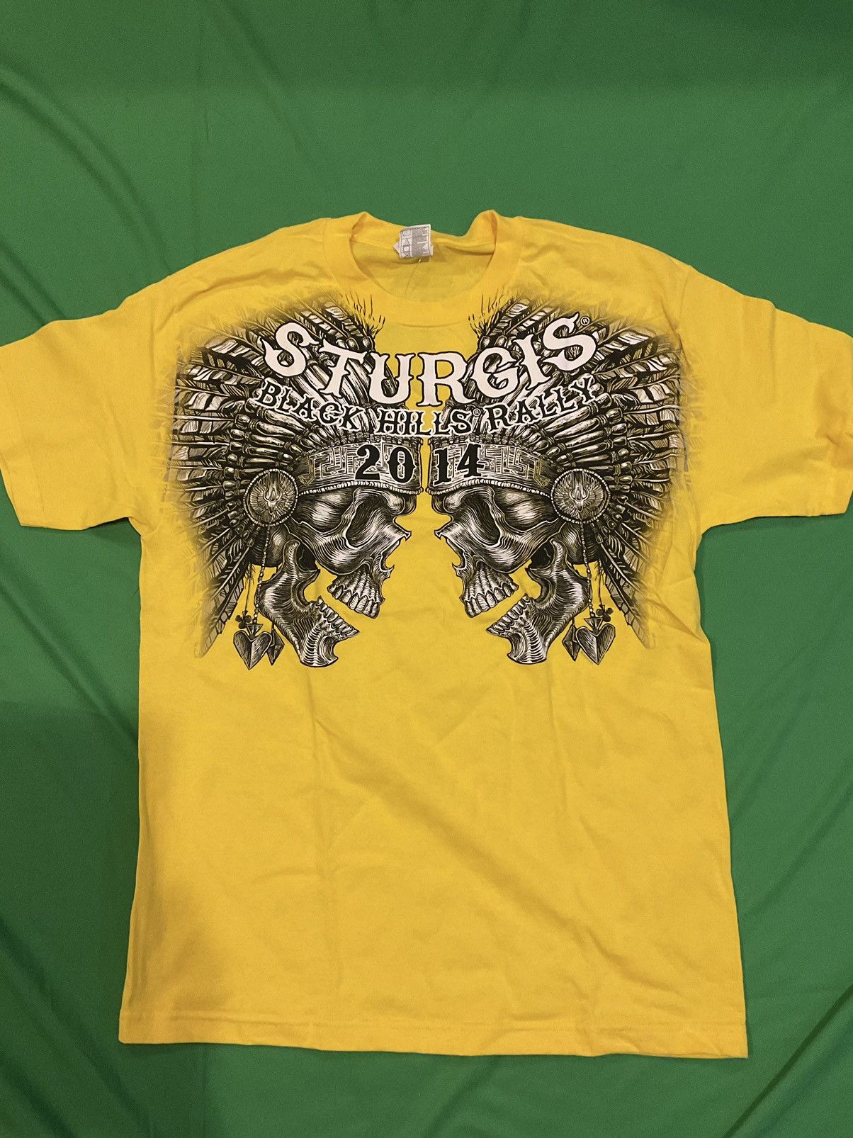 Vintage Vintage Sturgis 2014 yellow and black tee Size US L / EU 52-54 / 3 - 1 Thumbnail