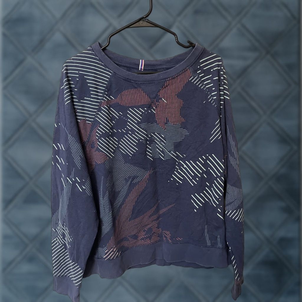 Champion Champion Sweatshirt Women's L Blue Floral Print Crew Neck Long Sleeve Heritage Size L / US 10 / IT 46 - 1 Thumbnail