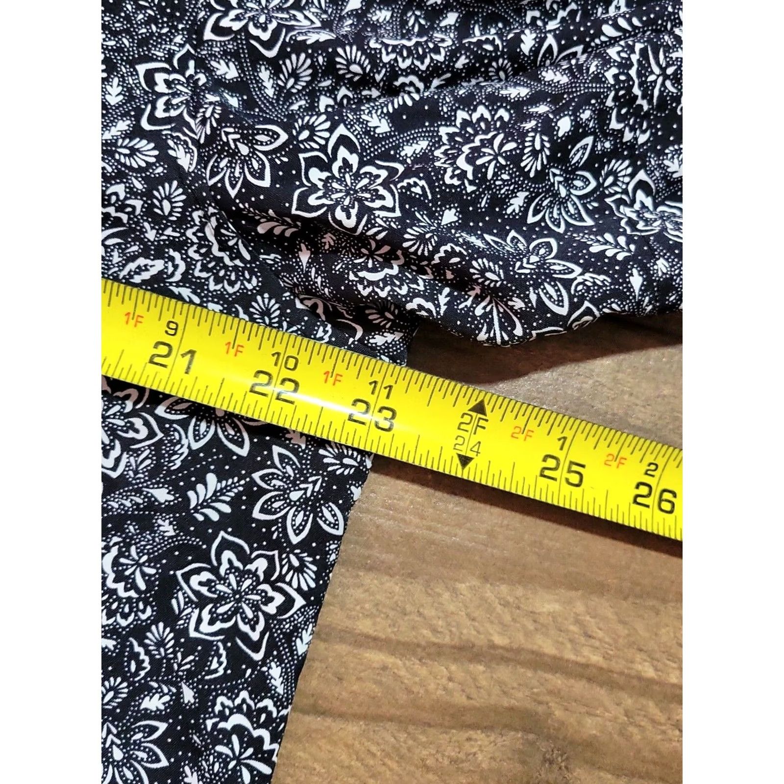 Mizzen+Main MIZZEN + MAIN Shirt Medium Black Floral Hawaii Short Sleeve Button Up Nylon Size US M / EU 48-50 / 2 - 6 Thumbnail
