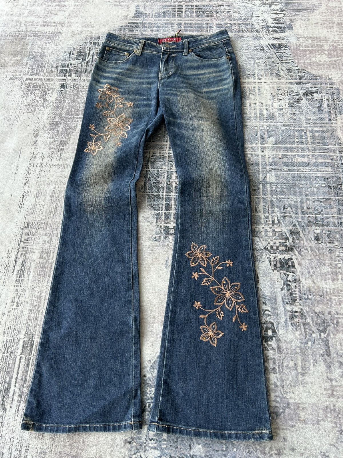 If Six Was Nine Super Flared Flowers Cox Jeans Size US 28 / EU 44 - 2 Thumbnail