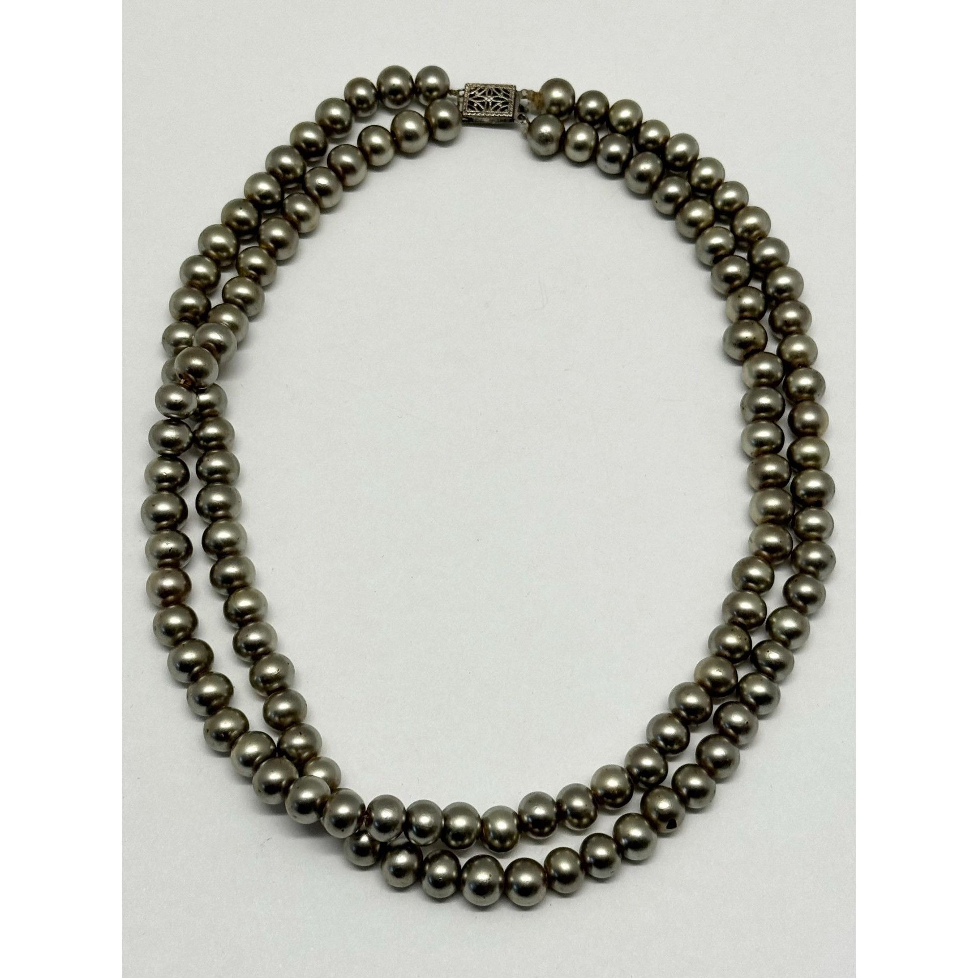 Vintage Vintage double strand pearl necklace with sterling clasp Size ONE SIZE - 4 Thumbnail