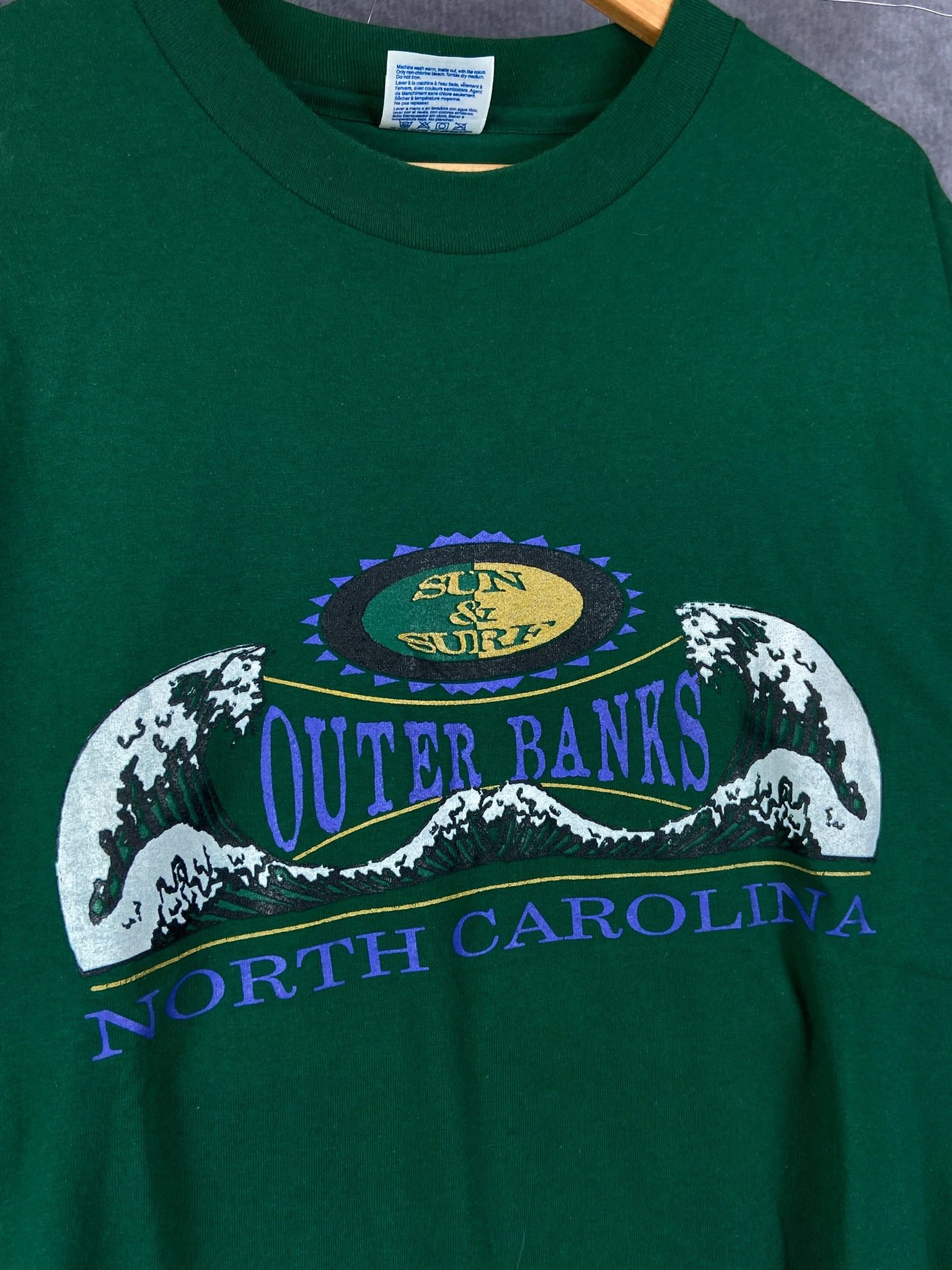 Hanes Hanes Outer Banks North Carolina green surf tee L Size US L / EU 52-54 / 3 - 2 Thumbnail