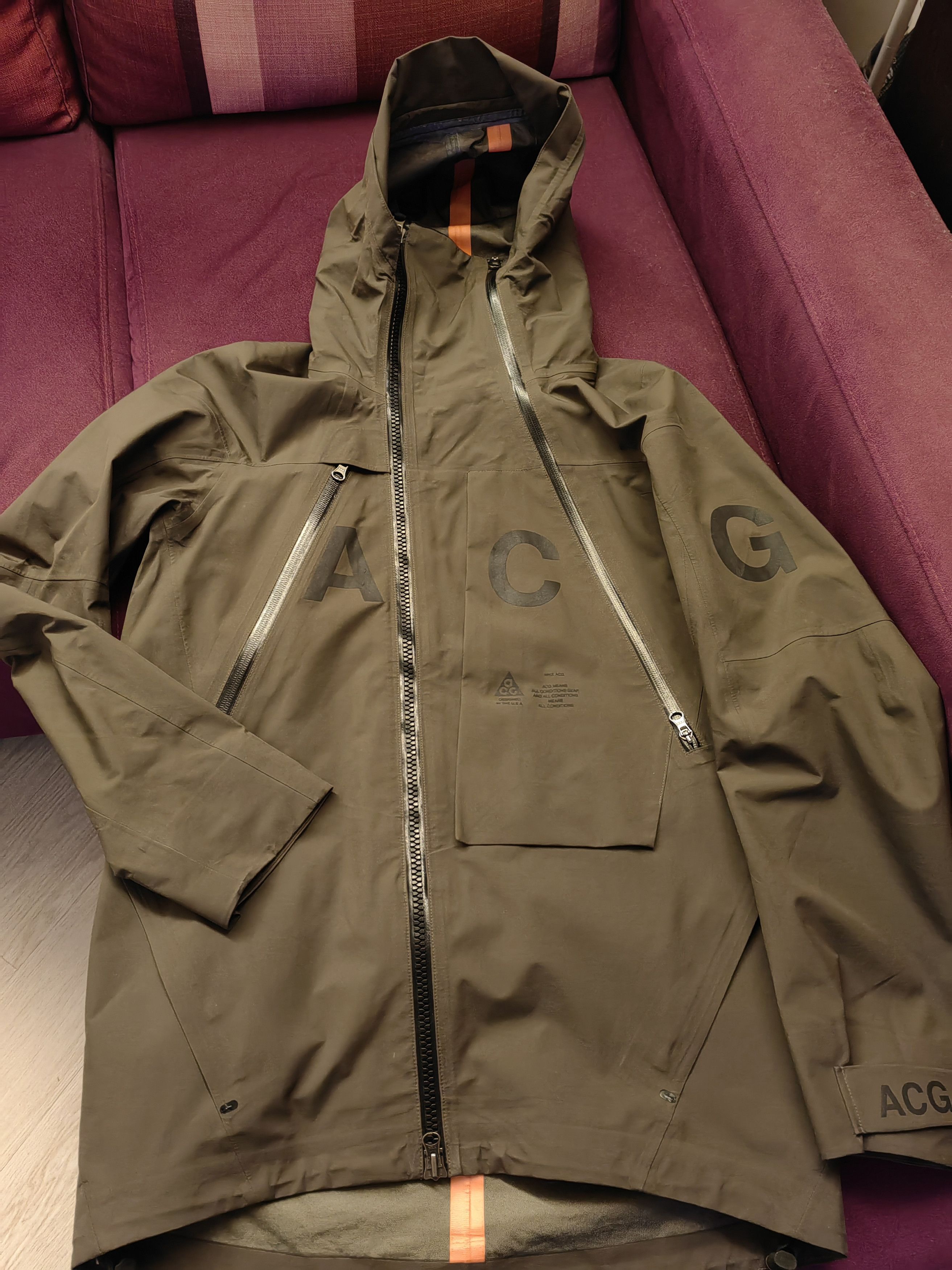 image of Nike Acg Acronym Jacket Alpine S Gore-Tex Pants in Cargo Khaki, Men's (Size Small)