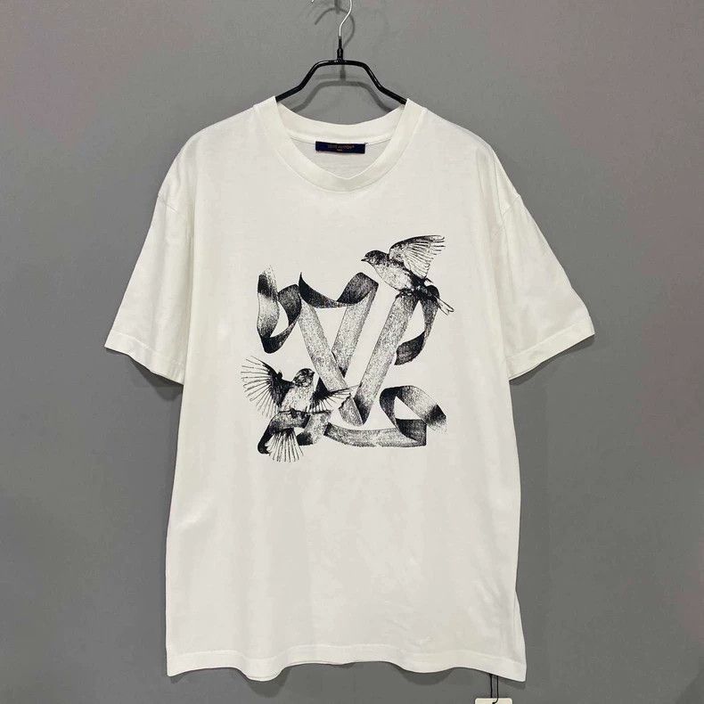 Louis Vuitton Louis Vuitton Peace Dove Logo T-shirt-2505 Size US L / EU 52-54 / 3 - 1 Thumbnail