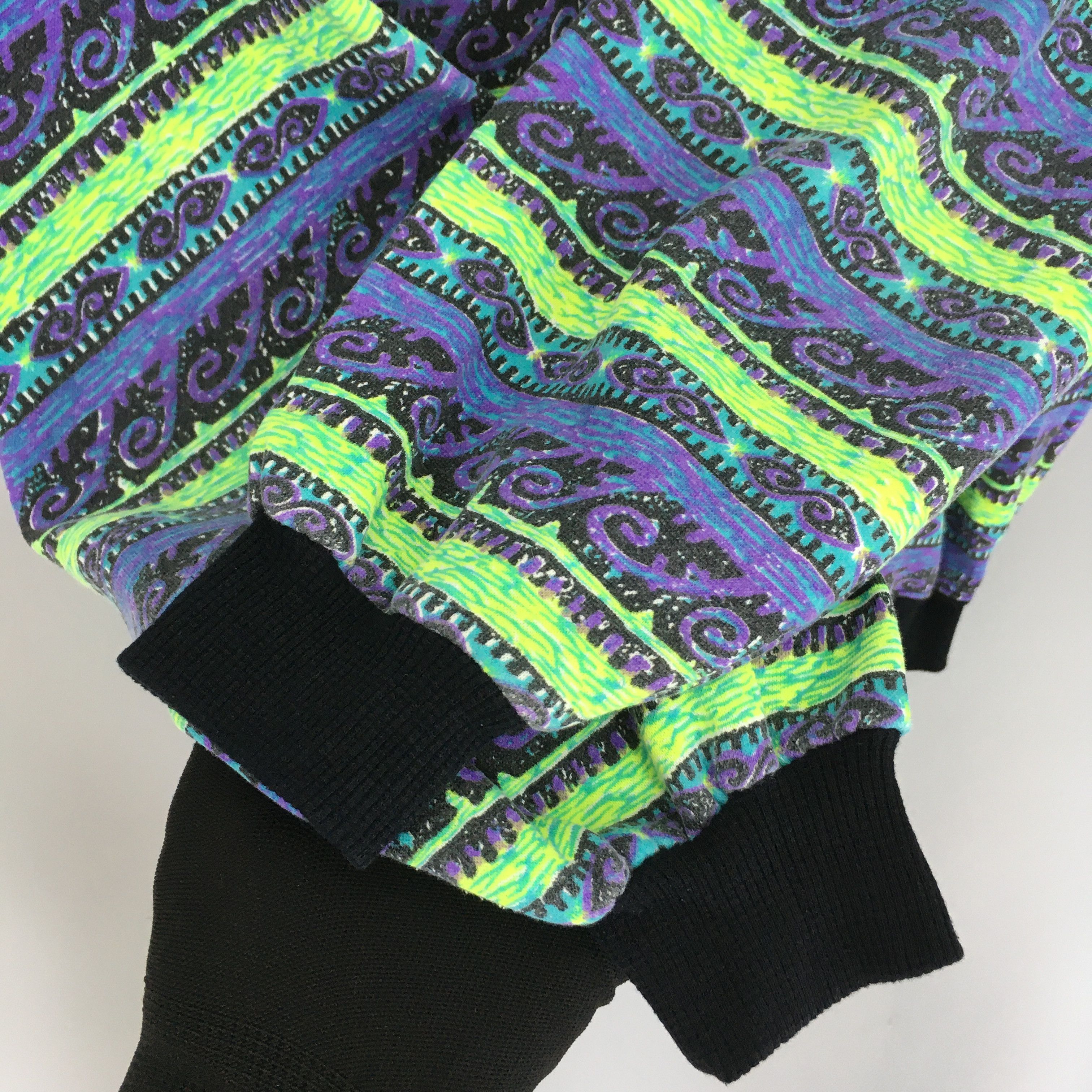 Vintage Vintage Local Masters Abstract Native Striped Sweatshirt M Size US M / EU 48-50 / 2 - 4 Thumbnail