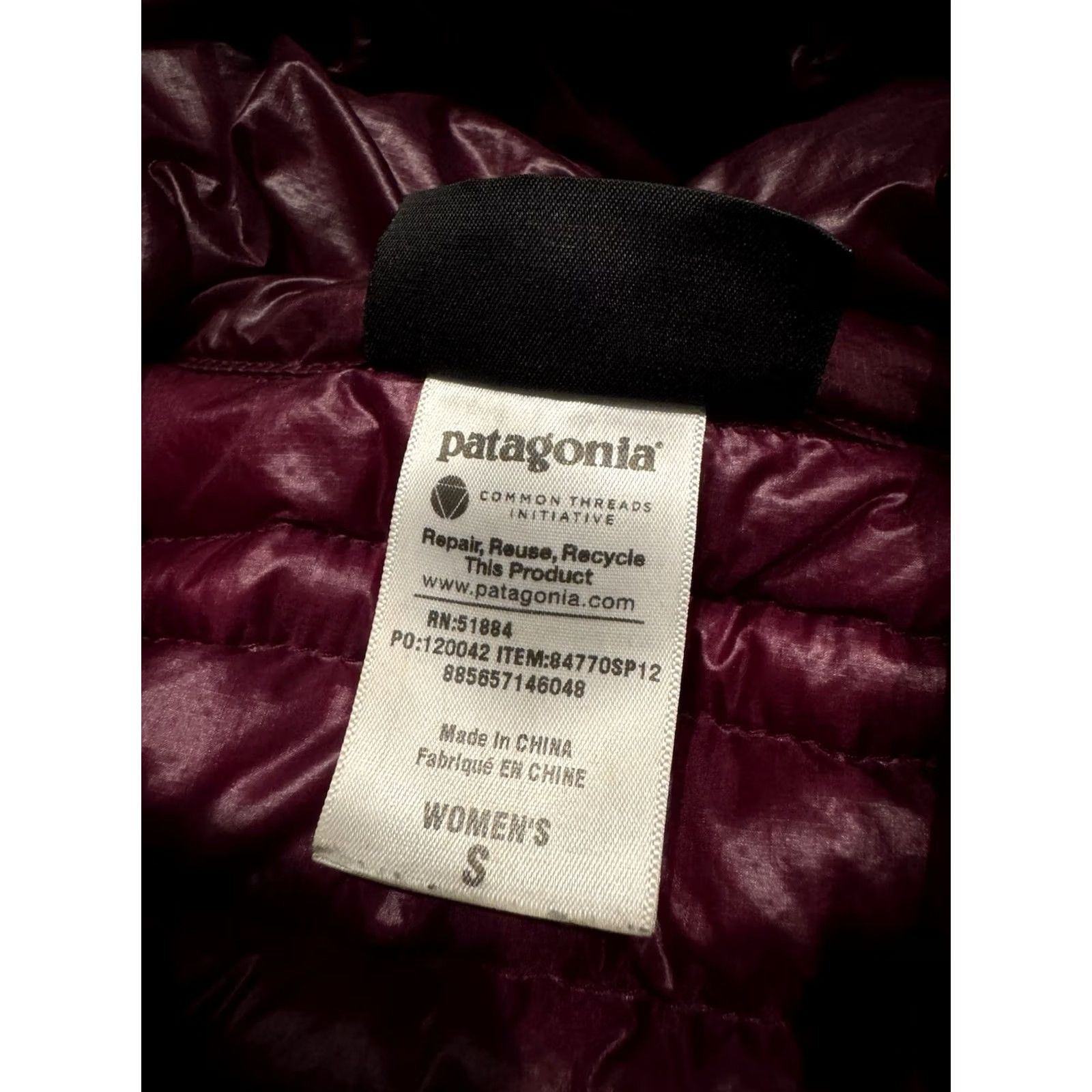 Patagonia Patagonia Ultralight Down Puffer Full Zip Hoody Women’s Small Purple/Red Jacket Lot Womens Regular Size S Zip Hooded Quilted Logo Outdoor Vintage: No Size S / US 4 / IT 40 - 4 Thumbnail