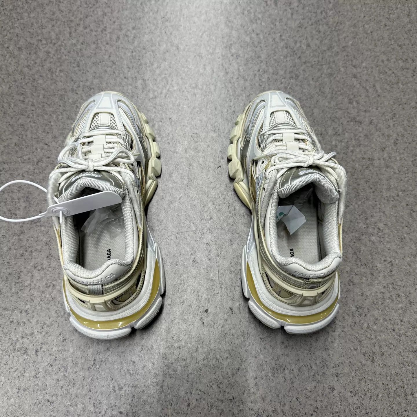 Balenciaga Balenciaga Track 2.0 White 38 Mint Condition Size US 7.5 / IT 37.5 - 8 Thumbnail