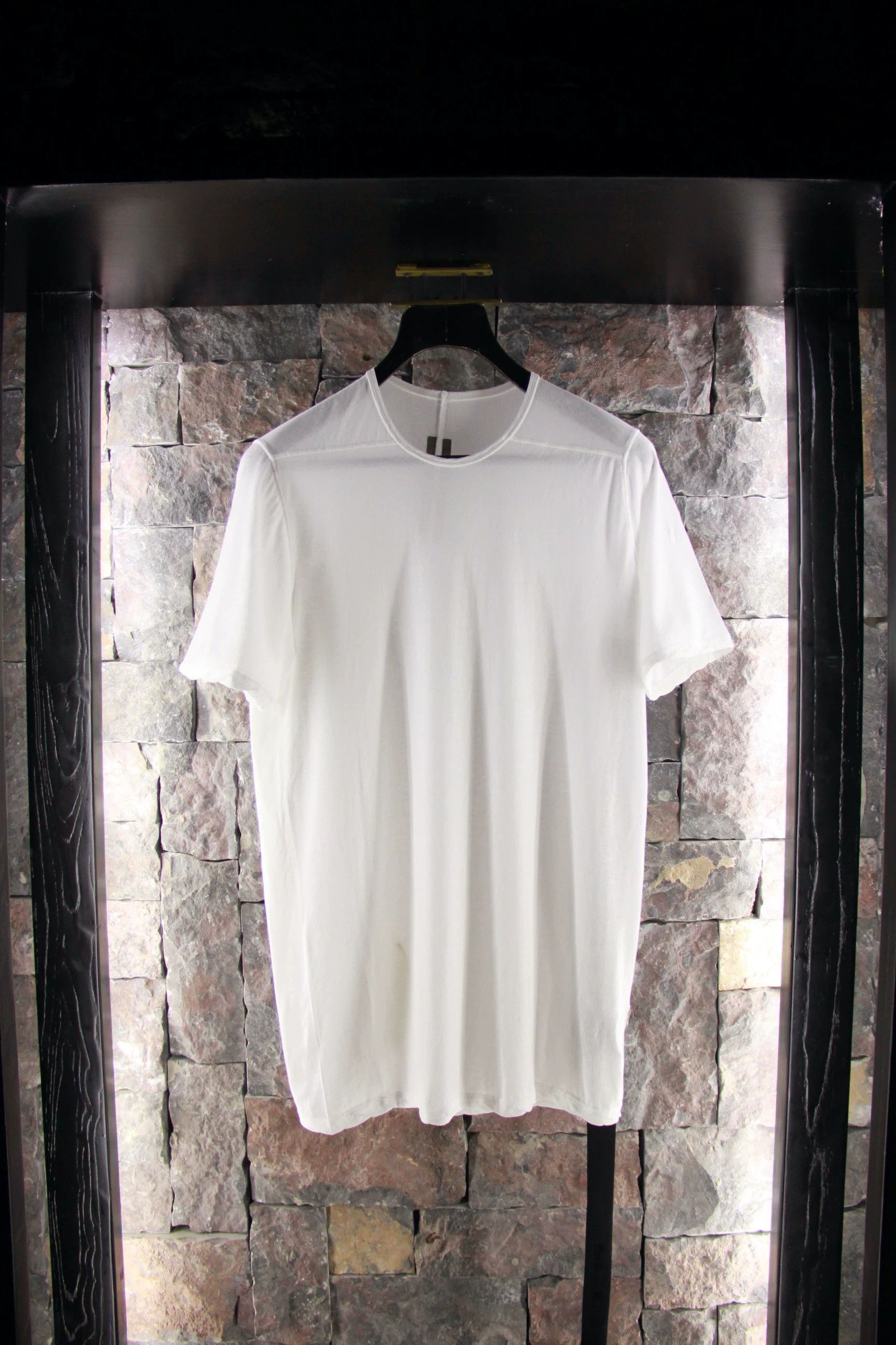 Rick Owens Rick Owens White Short Sleeve Shirts Men s Size US S / EU 44-46 / 1 - 1 Thumbnail