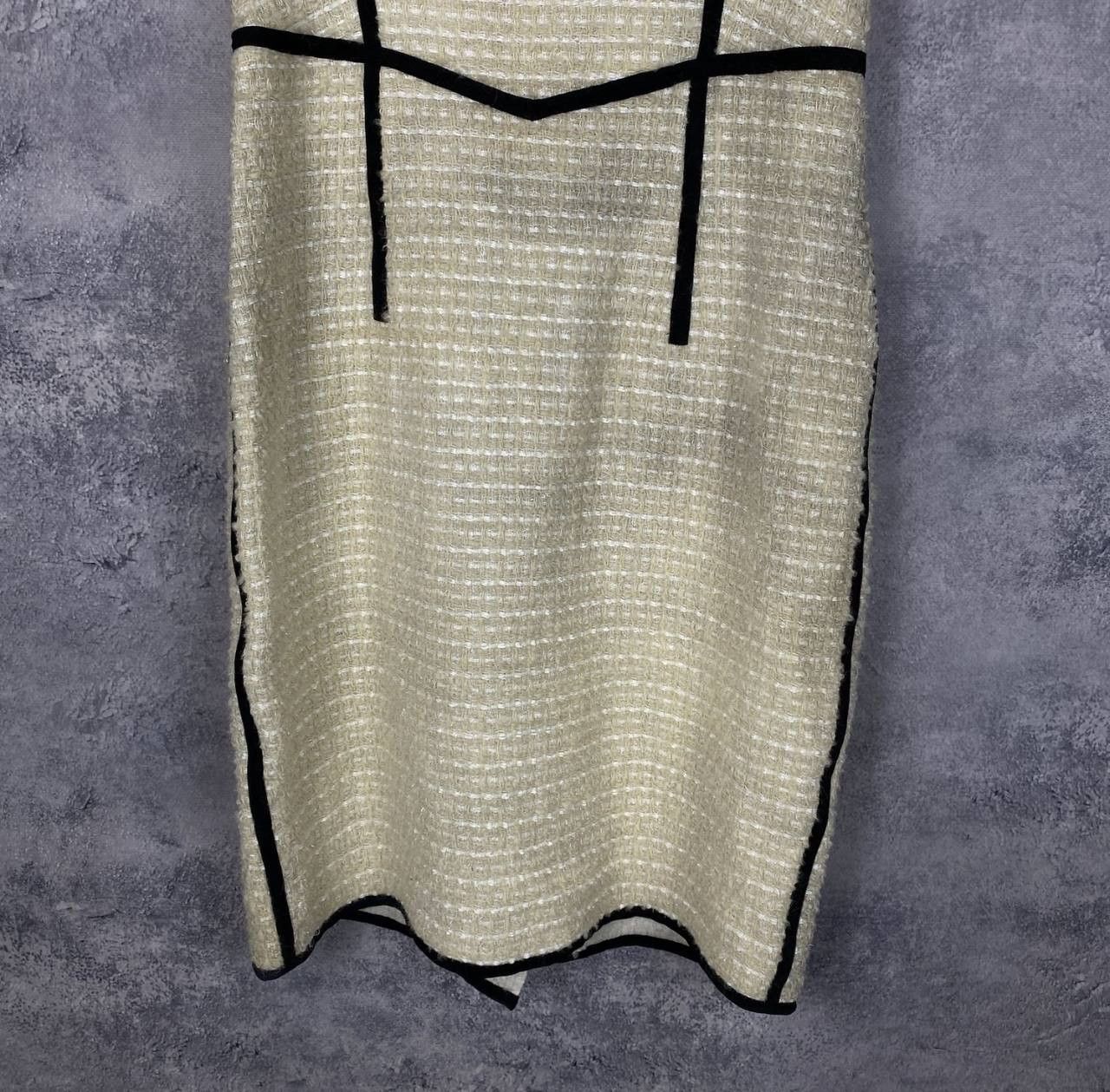 Boutique Moschino Moschino Boutique Dress Women's Size USA 10 Beige Sleeveless Size L / US 10 / IT 46 - 3 Thumbnail