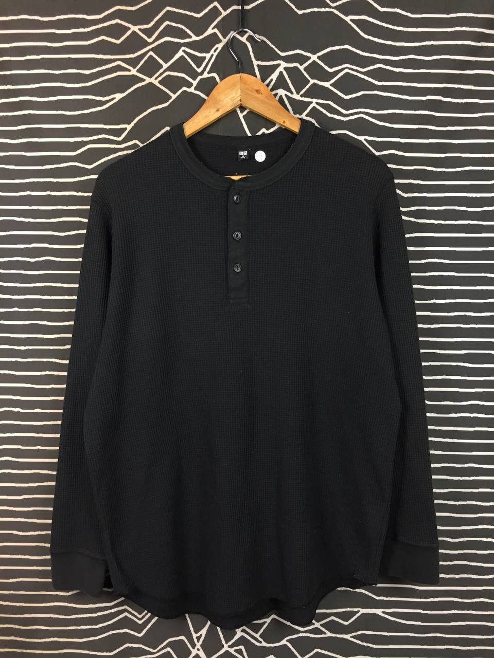 Uniqlo Uniqlo Thermal Waffle Henley Long Sleeve Tee Size XL Size US XL / EU 56 / 4 - 1 Thumbnail
