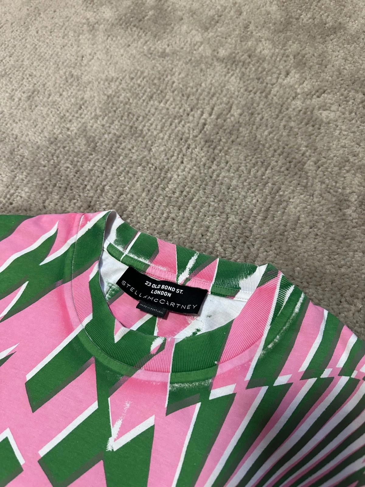 Stella McCartney Ed Curtis x Stella McCartney Graphic-Print T-Shirt Sz XS Size XS / US 0-2 / IT 36-38 - 4 Thumbnail