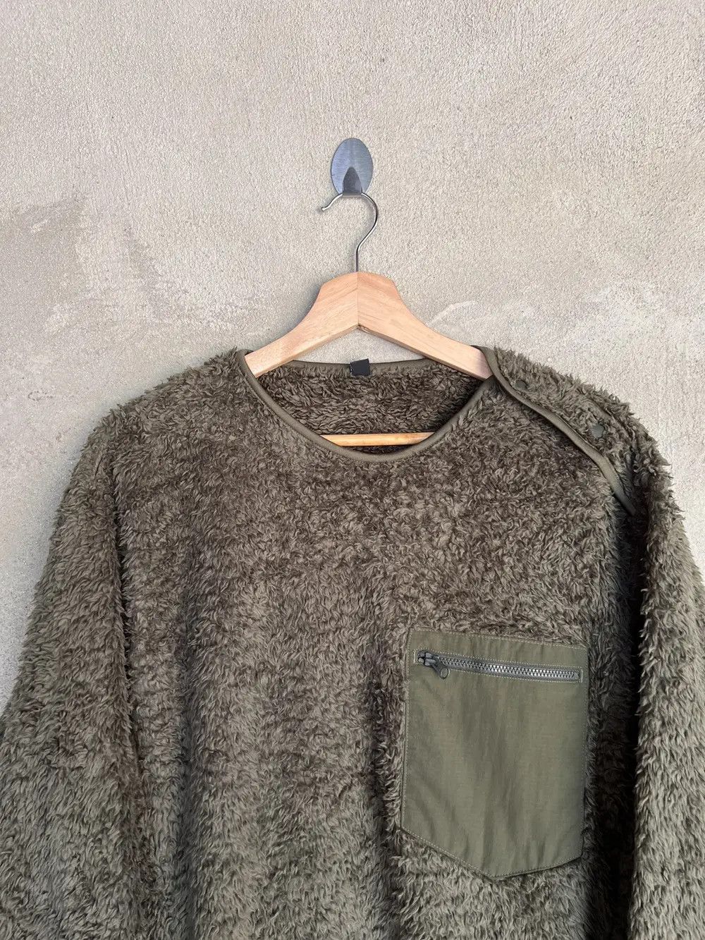Japanese Brand Japanese Brand Uniqlo Fleece Style Sweatshirt Size US L / EU 52-54 / 3 - 3 Thumbnail