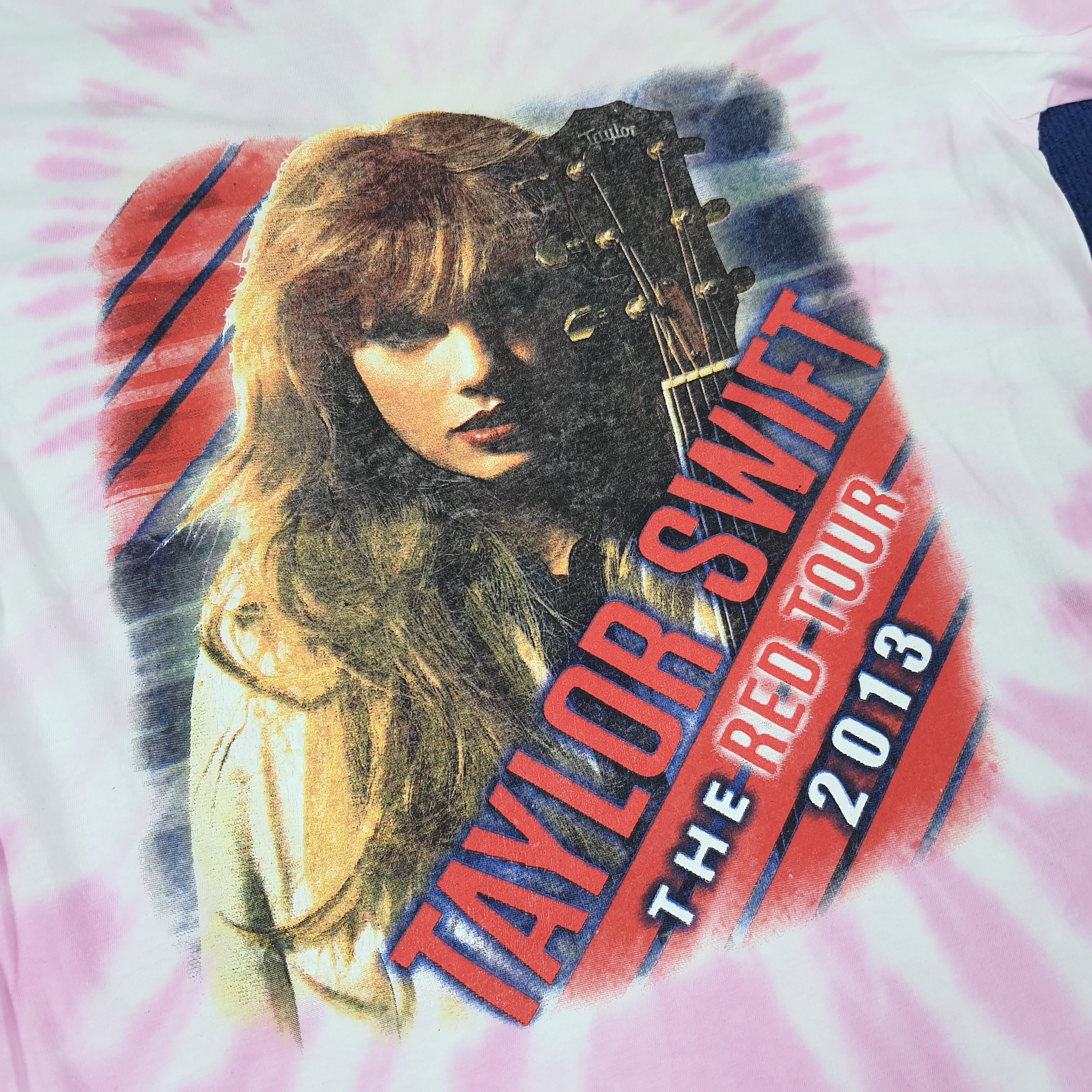 Band Tees × Vintage Vintage Taylor Swift The Red Tour 2013 Tie Dye T-shirt Size US M / EU 48-50 / 2 - 2 Thumbnail