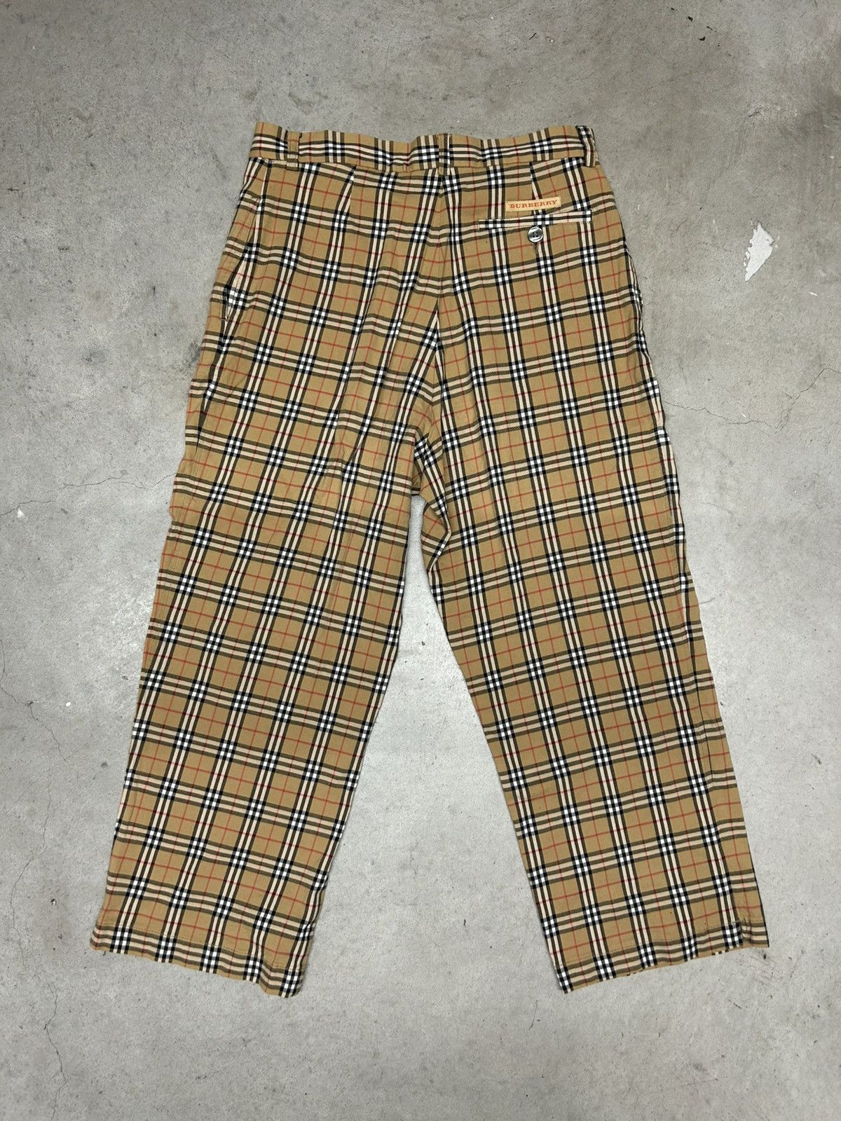 Burberry short pants