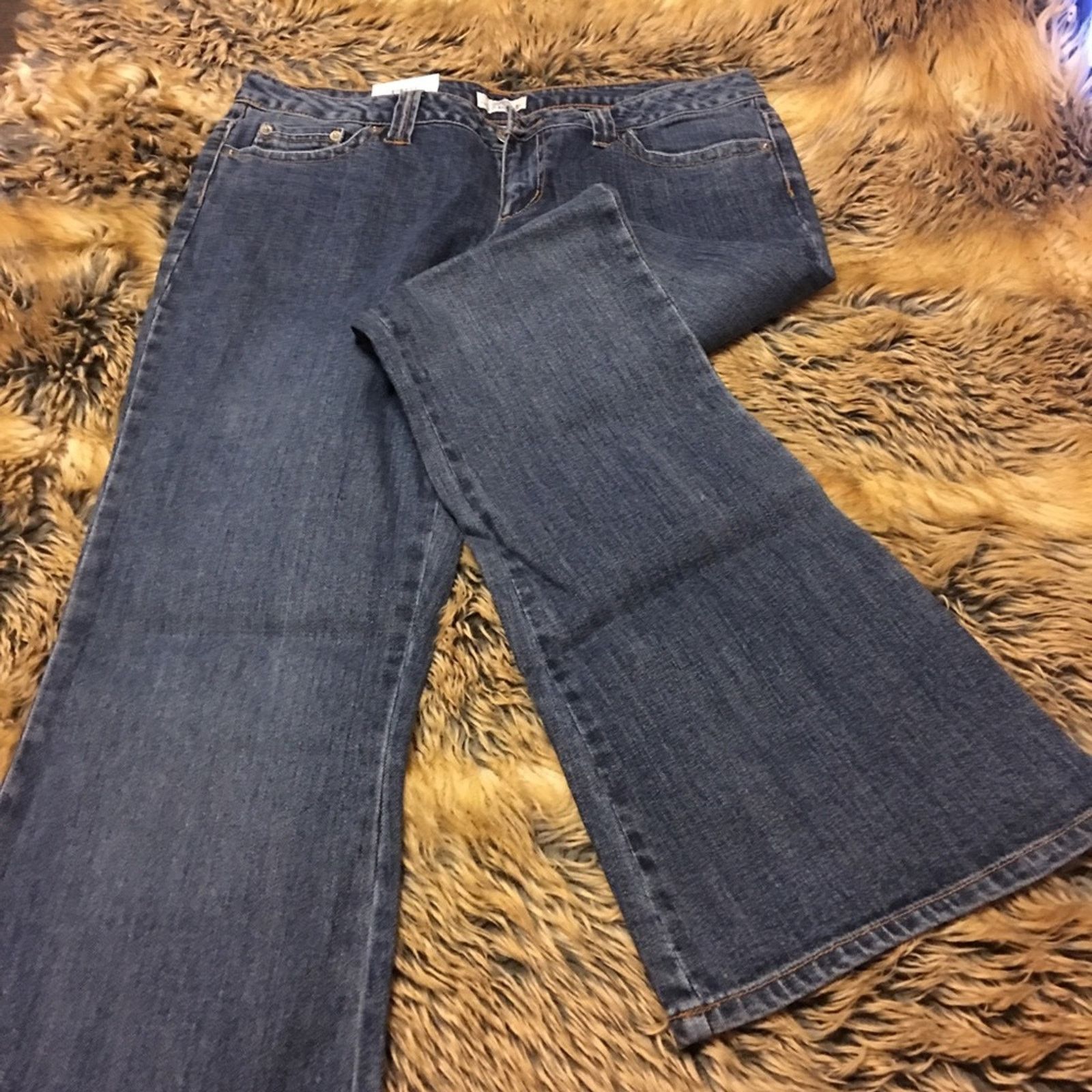 Other SO brand stretch flare jeans NWT 13 average Size 35" - 2 Thumbnail
