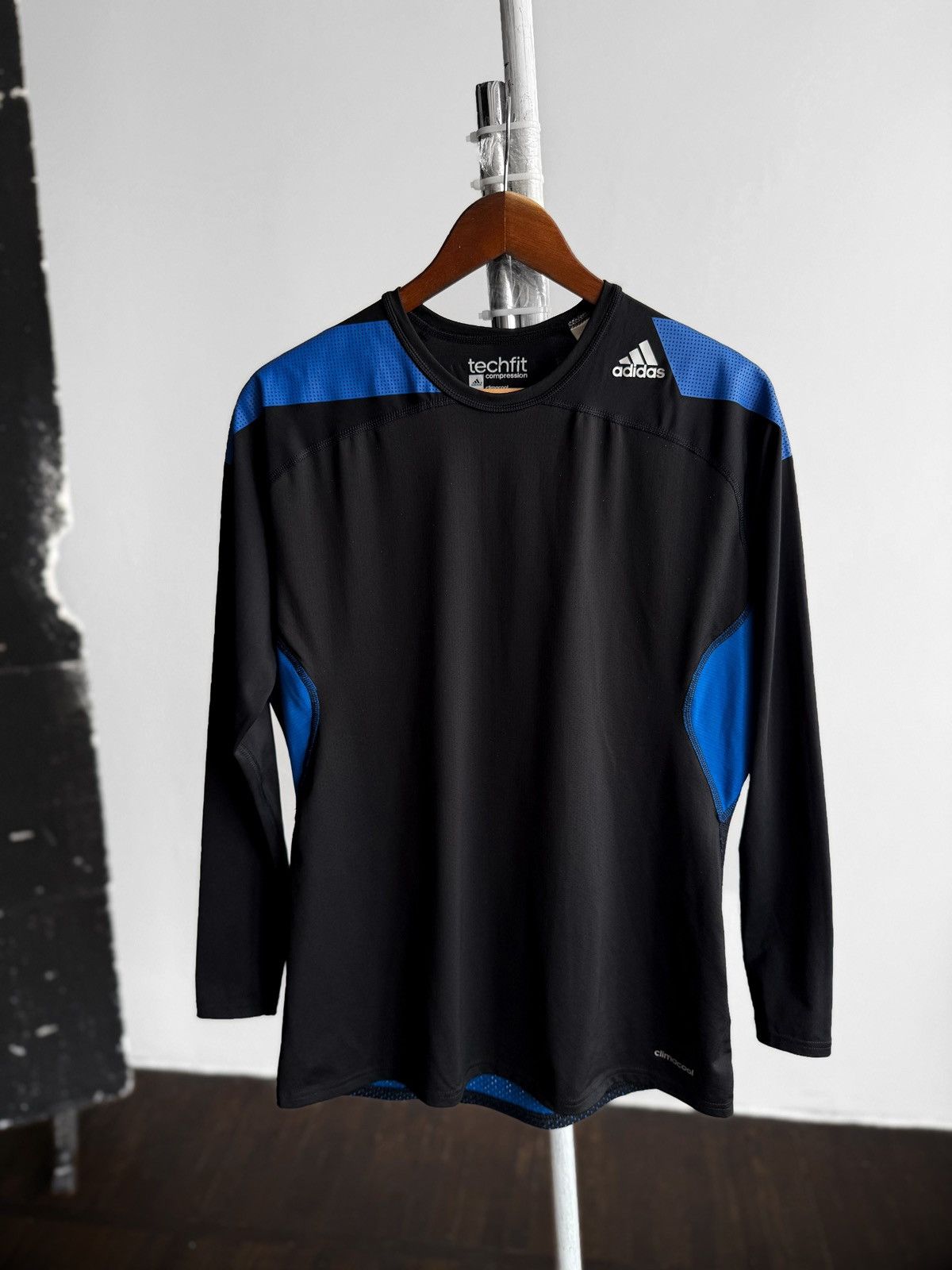Adidas Adidas Mens Techfit Climacool Compression Long Sleeve TShirt Size US XXL / EU 58 / 5 - 1 Thumbnail