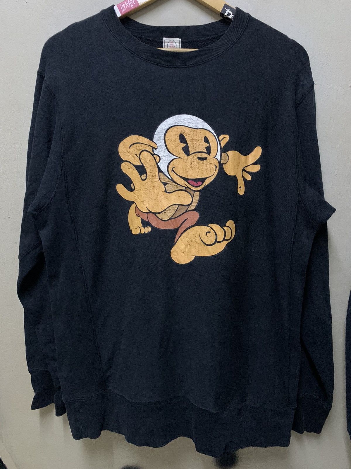 Bape Vtg BAPE Baby Milo Monkey Sweatshirt Size US M / EU 48-50 / 2 - 1 Thumbnail