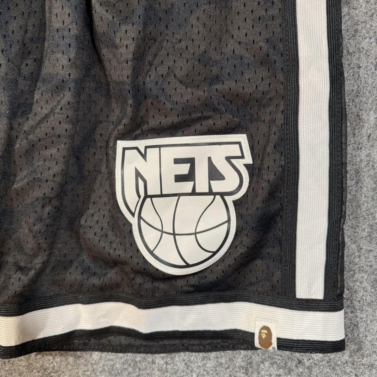 Bape × Mitchell & Ness BAPE x Mitchell & Ness New Jersey Nets Shorts black Size US 32 / EU 48 - 8 Thumbnail