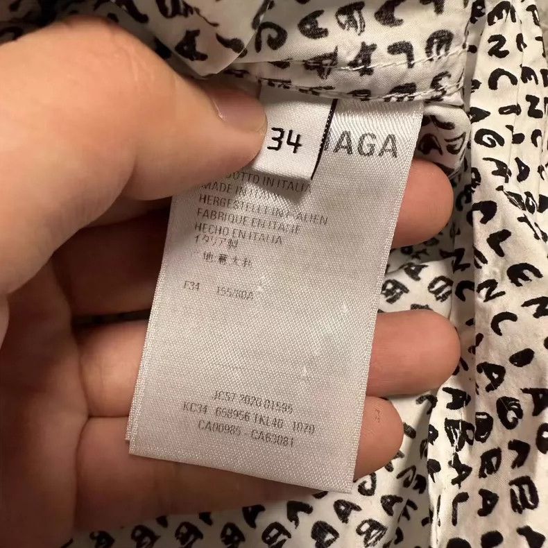 Balenciaga Balenciaga size 34 A shirt full of graffiti letters Size XS / US 0-2 / IT 36-38 - 5 Thumbnail