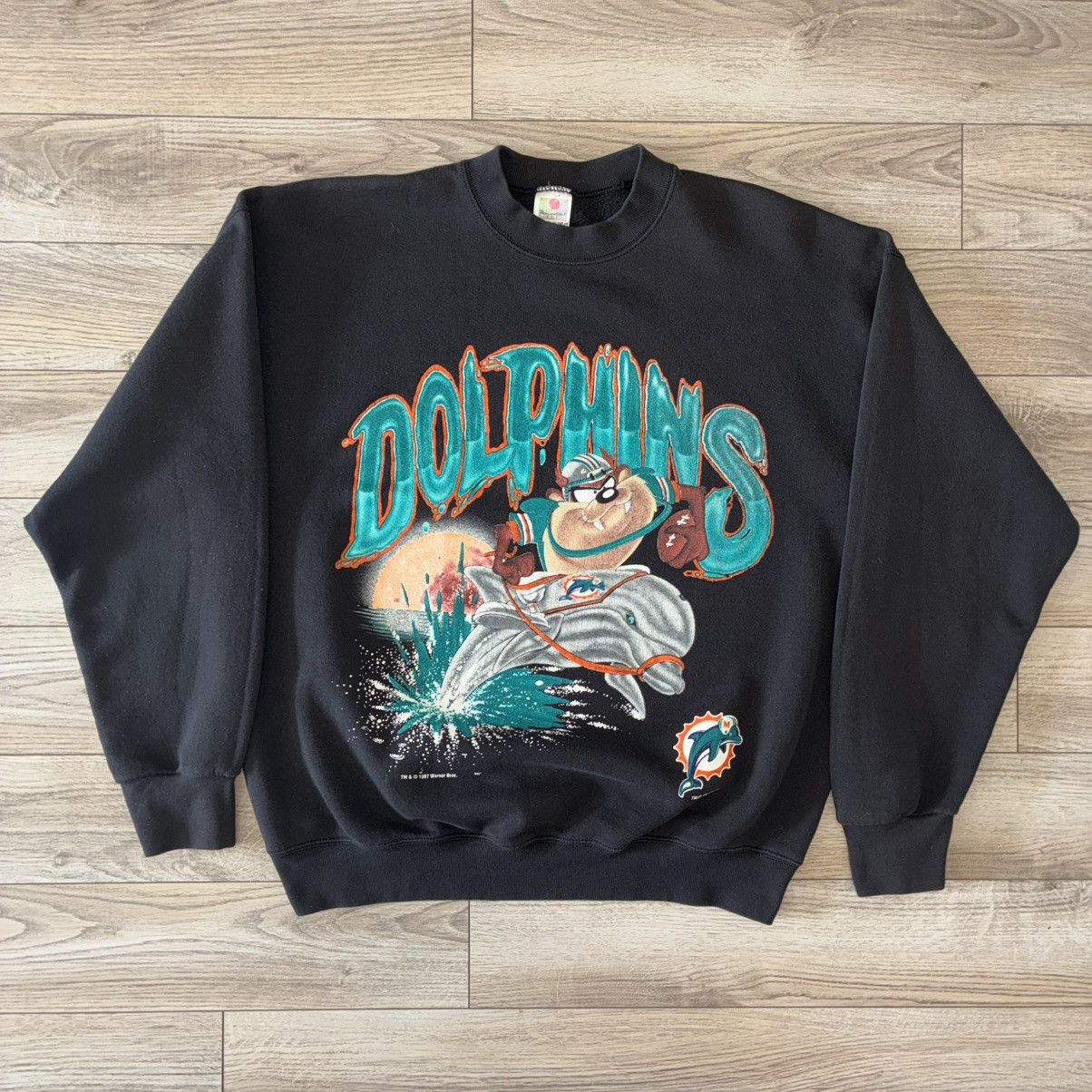 Warner Bros 90s Miami Dolphins Taz Tasmanian Devil crewneck sweatshirt Size US XL / EU 56 / 4 - 1 Thumbnail