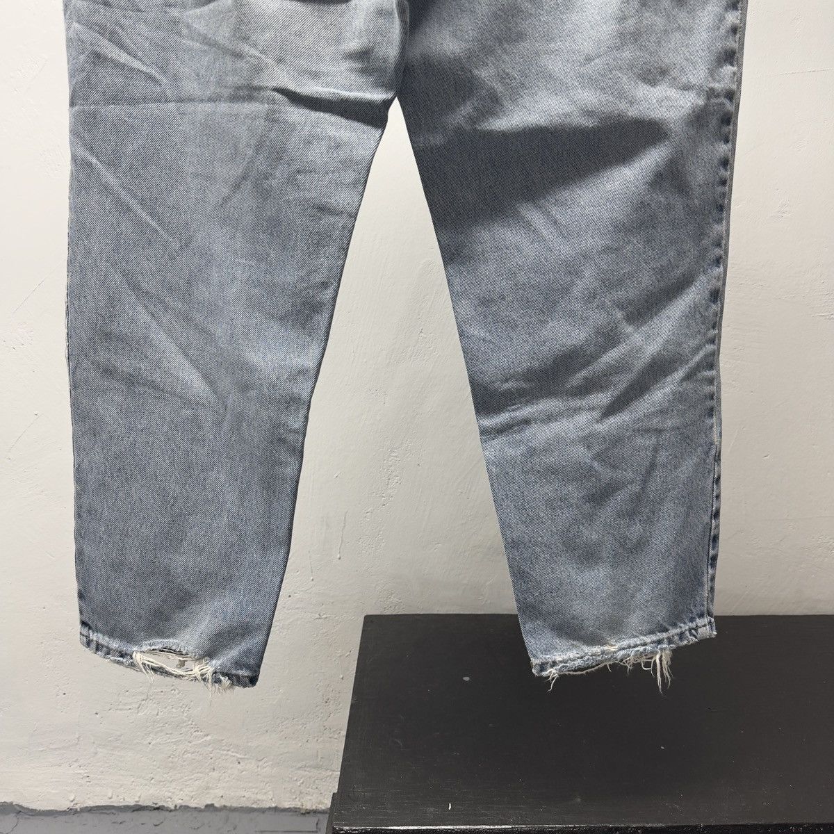 Levi's Vintage Women's Levi's 550 Thrashed Faded Jeans ERD Grunge Size 34" / US 12 / IT 48 - 6 Thumbnail