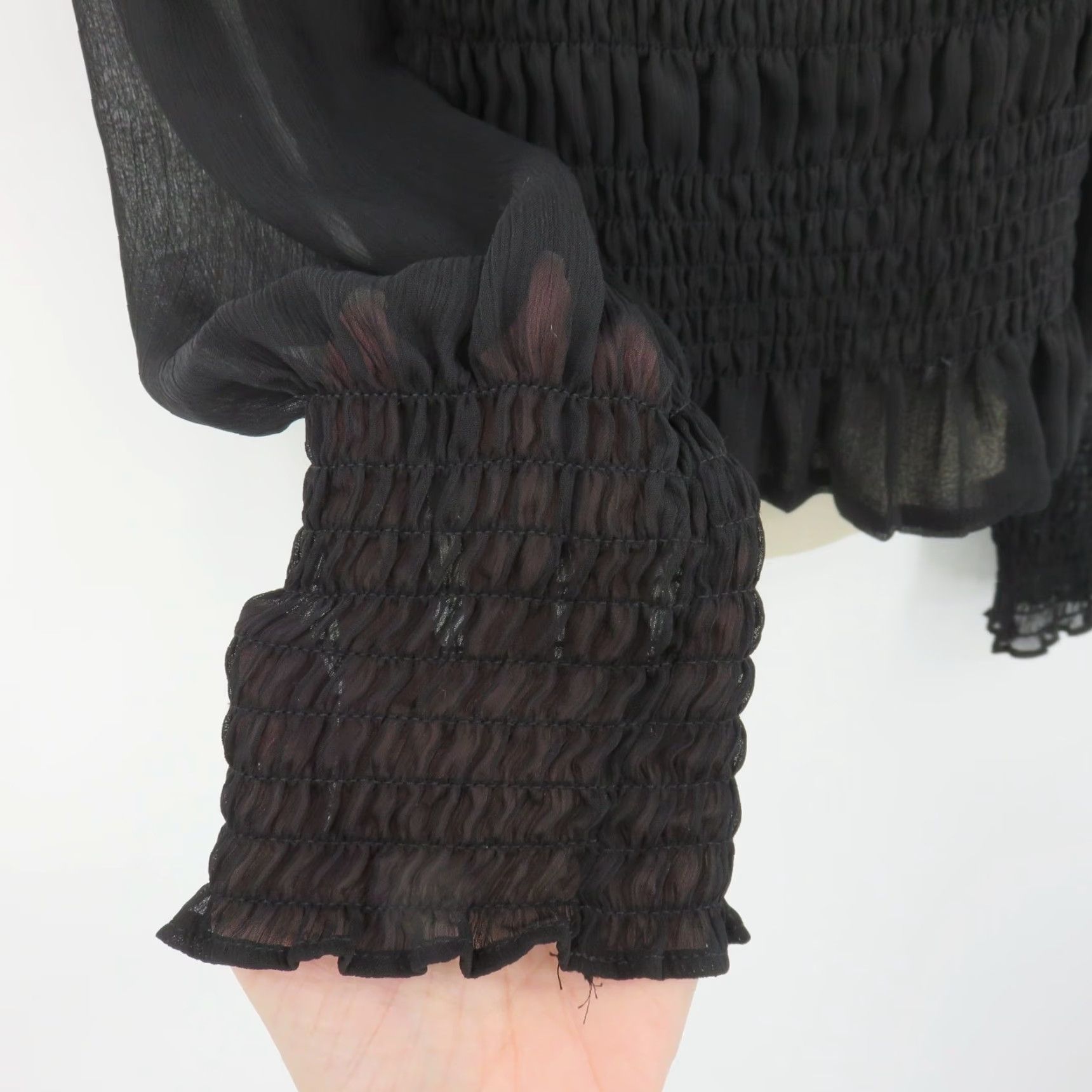 Express Express Shirt Women Medium Black Off Shoulder Long Sleeve Puckered Cinched Top Size M / US 6-8 / IT 42-44 - 6 Thumbnail