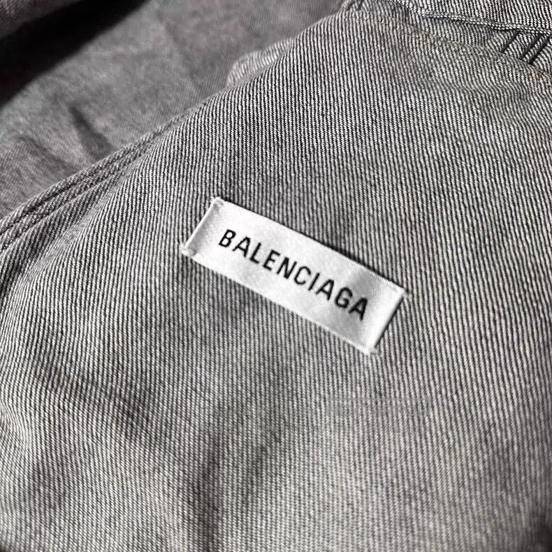 Balenciaga Balenciaga Denim Embossed Logo Letter Jacket Size XS / US 0-2 / IT 36-38 - 7 Thumbnail