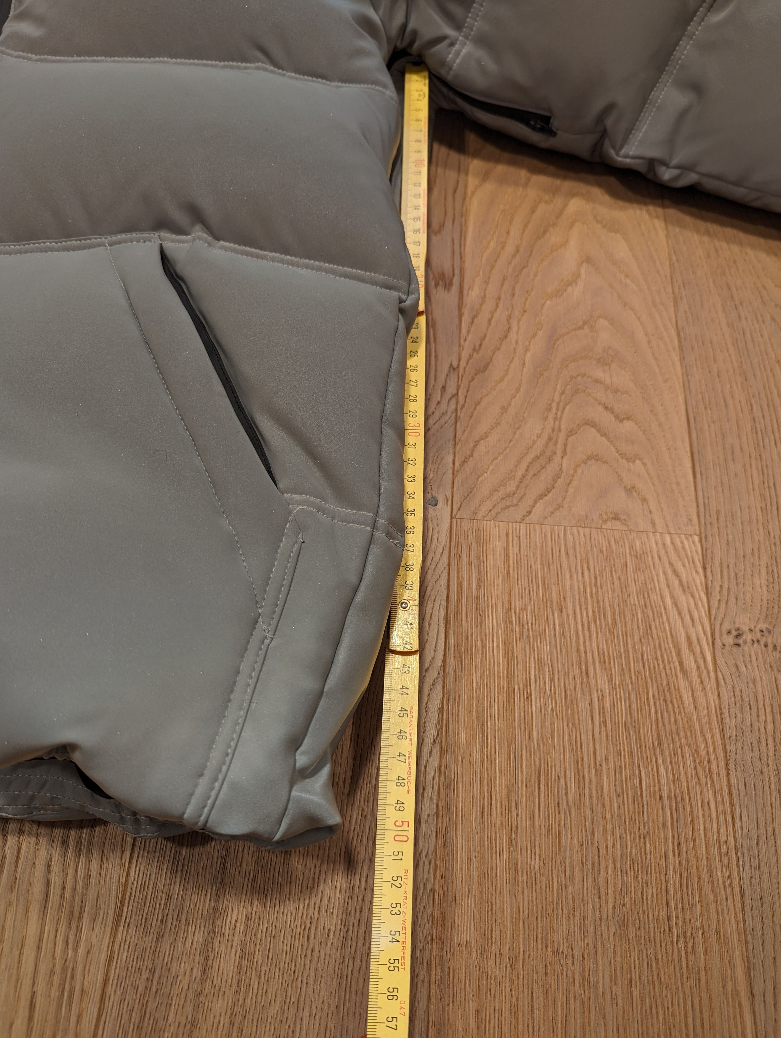 Alexander Wang × H&M BRAND NEW Reflective Down Jacket Silver M Size US M / EU 48-50 / 2 - 11 Thumbnail