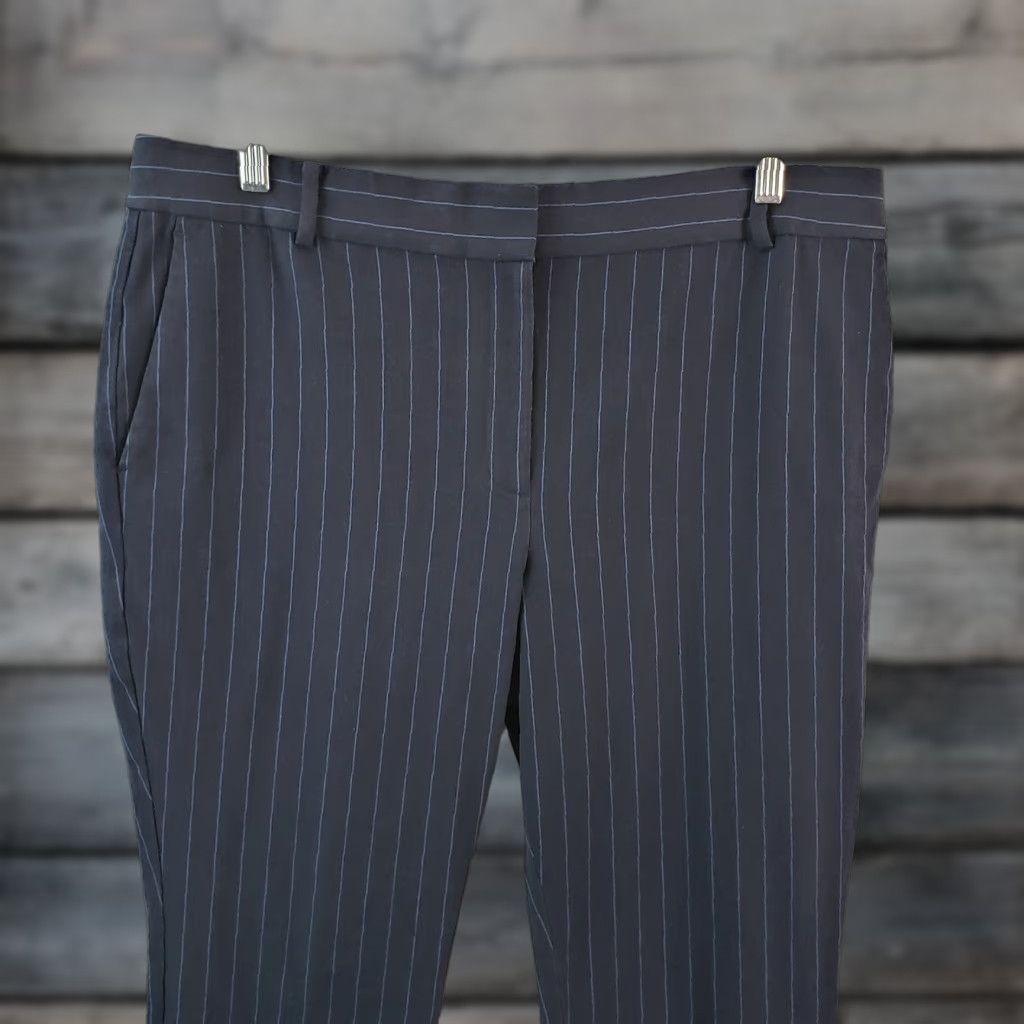 Ann Taylor Ann Taylor Womens Cropped Pants Sz 14 Blue Striped High Rise Pants Womens 14 Blue Striped Cropped Rise 11.5 Inseam 22 Greys? Size 36" / US 14 / IT 50 - 1 Thumbnail
