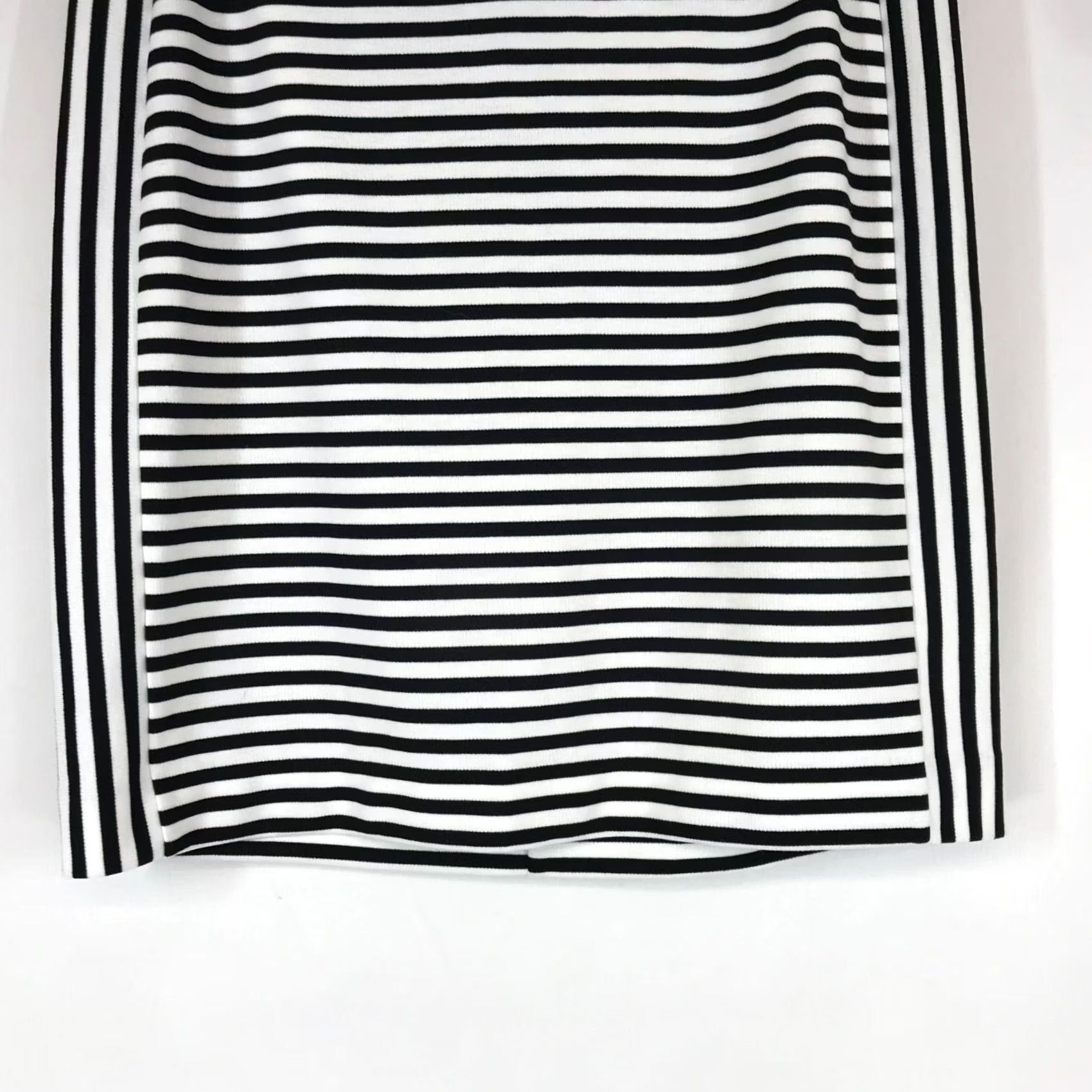 Banana Republic VINTAGE BANANA REPUBLIC WOMEN'S 4 BLACK & WHITE STRIPE PENCIL SKIRT Size 27" / US 4 / IT 40 - 3 Thumbnail