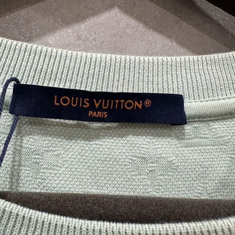 Louis Vuitton Louis Vuitton Pocket full print short sleeve Size US L / EU 52-54 / 3 - 4 Thumbnail