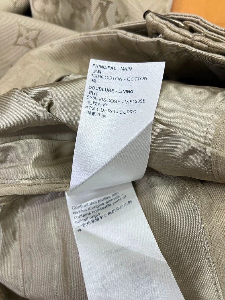 Louis Vuitton Louis Vuitton Khaki logo print pants Size US 34 / EU 50 - 6 Thumbnail