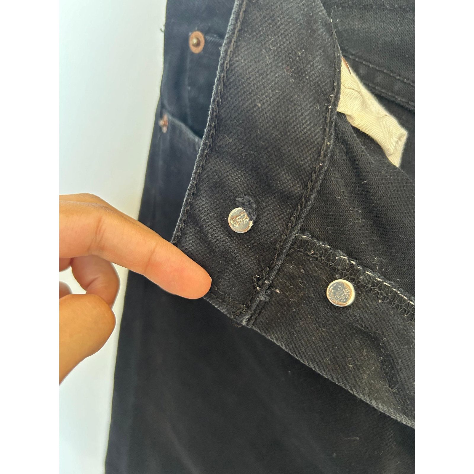 Levi's Levi’s 501 W27 L30 Black USA 90s High Rise Straight Jeans Size US 27 - 7 Thumbnail