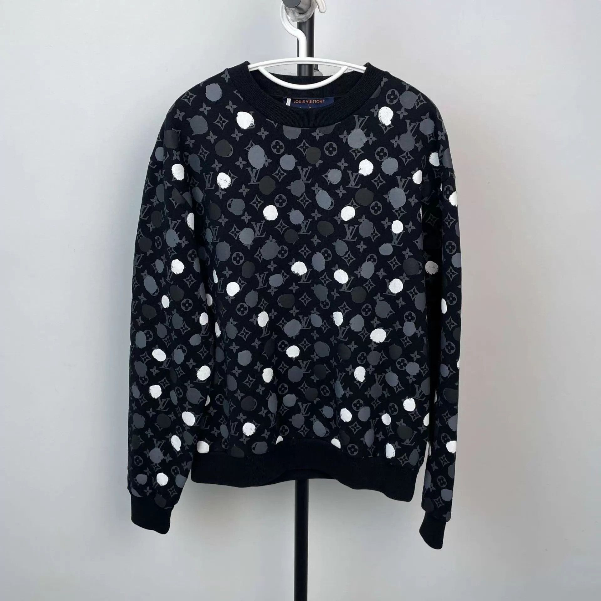 Louis Vuitton Black Patterned Long Sleeve Sweatshirt Size US M / EU 48-50 / 2 - 1 Thumbnail