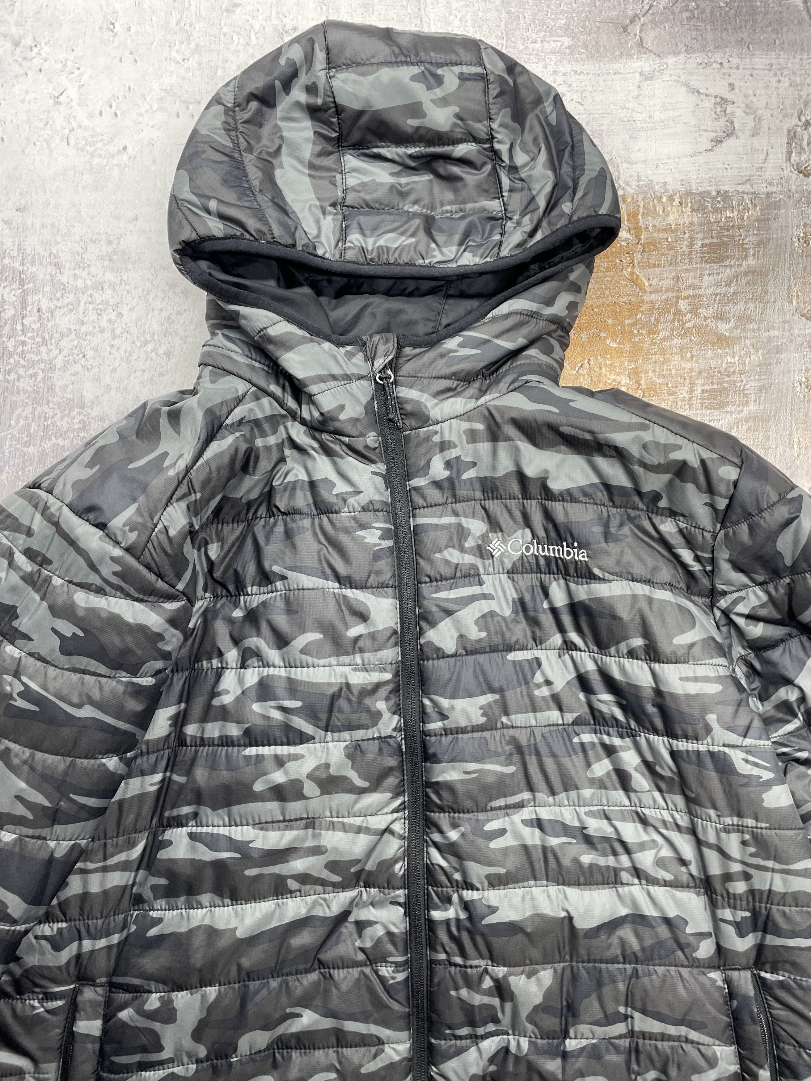 Columbia Vintage Camouflage Puffer Jacket Columbia Men’s Size XL Size US XL / EU 56 / 4 - 4 Thumbnail