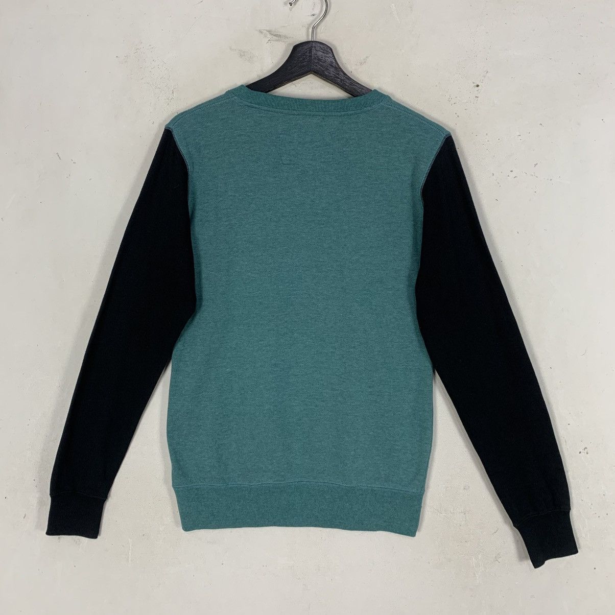 Hurley Hurley Apparel Surf Style JapaneseBrand Sweatshirt Size US S / EU 44-46 / 1 - 7 Thumbnail