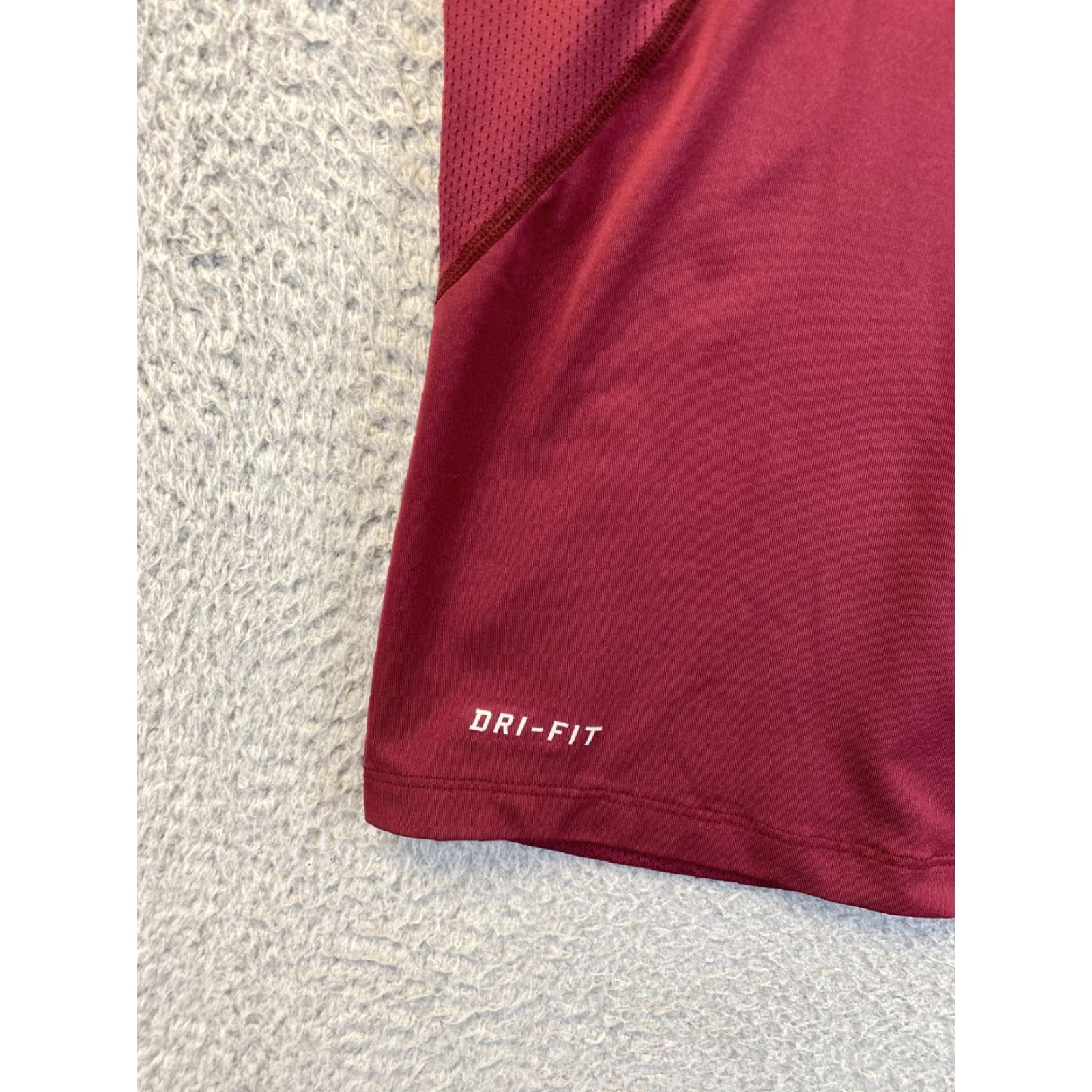 Nike Nike Dri-Fit Shirt Mens L Red Fitted Short Sleeve Active Running Workout /92-31 Size US L / EU 52-54 / 3 - 3 Thumbnail