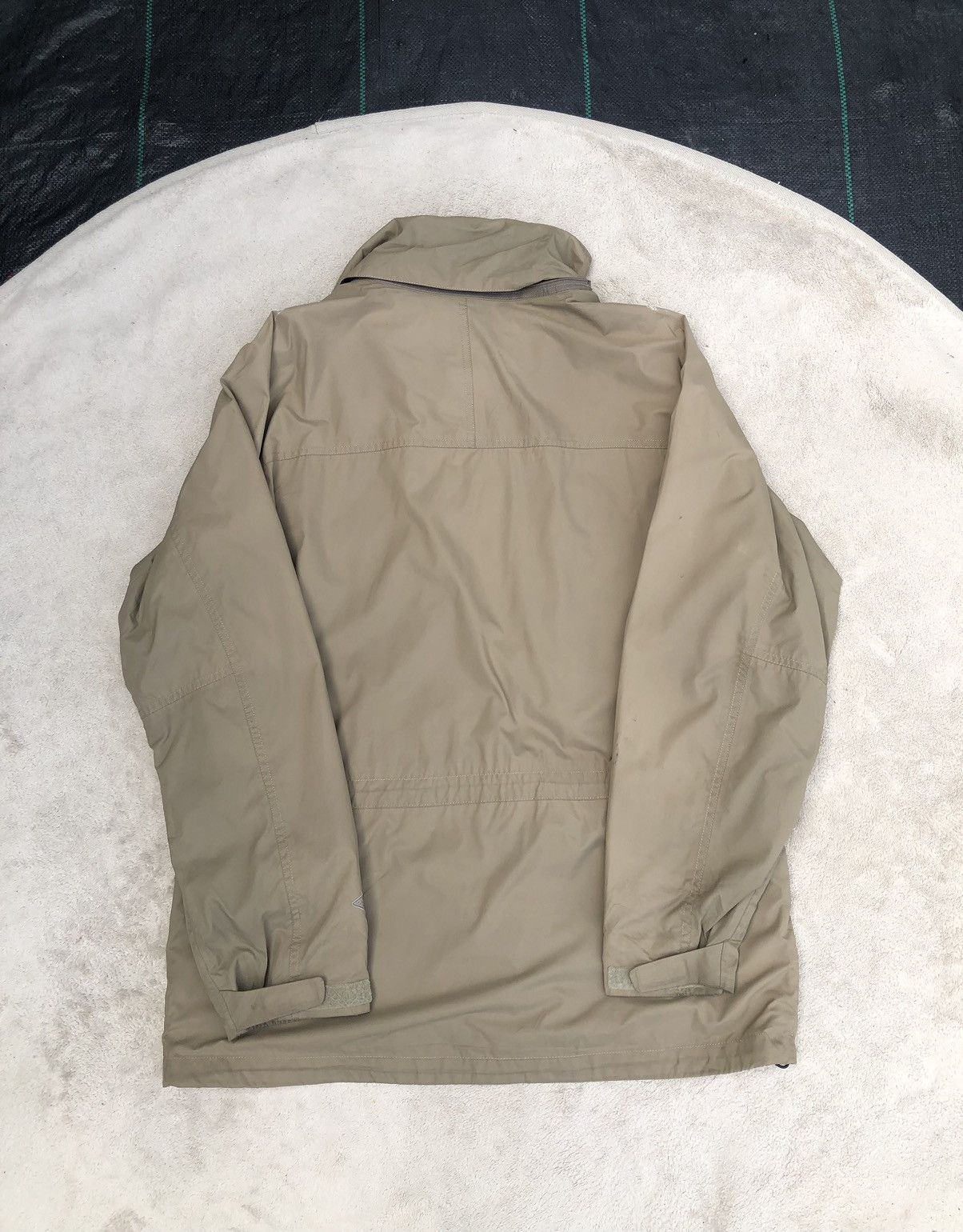 Columbia × Vintage Vintage Columbia Titanium Outdoor Jacket Size US L / EU 52-54 / 3 - 21 Thumbnail