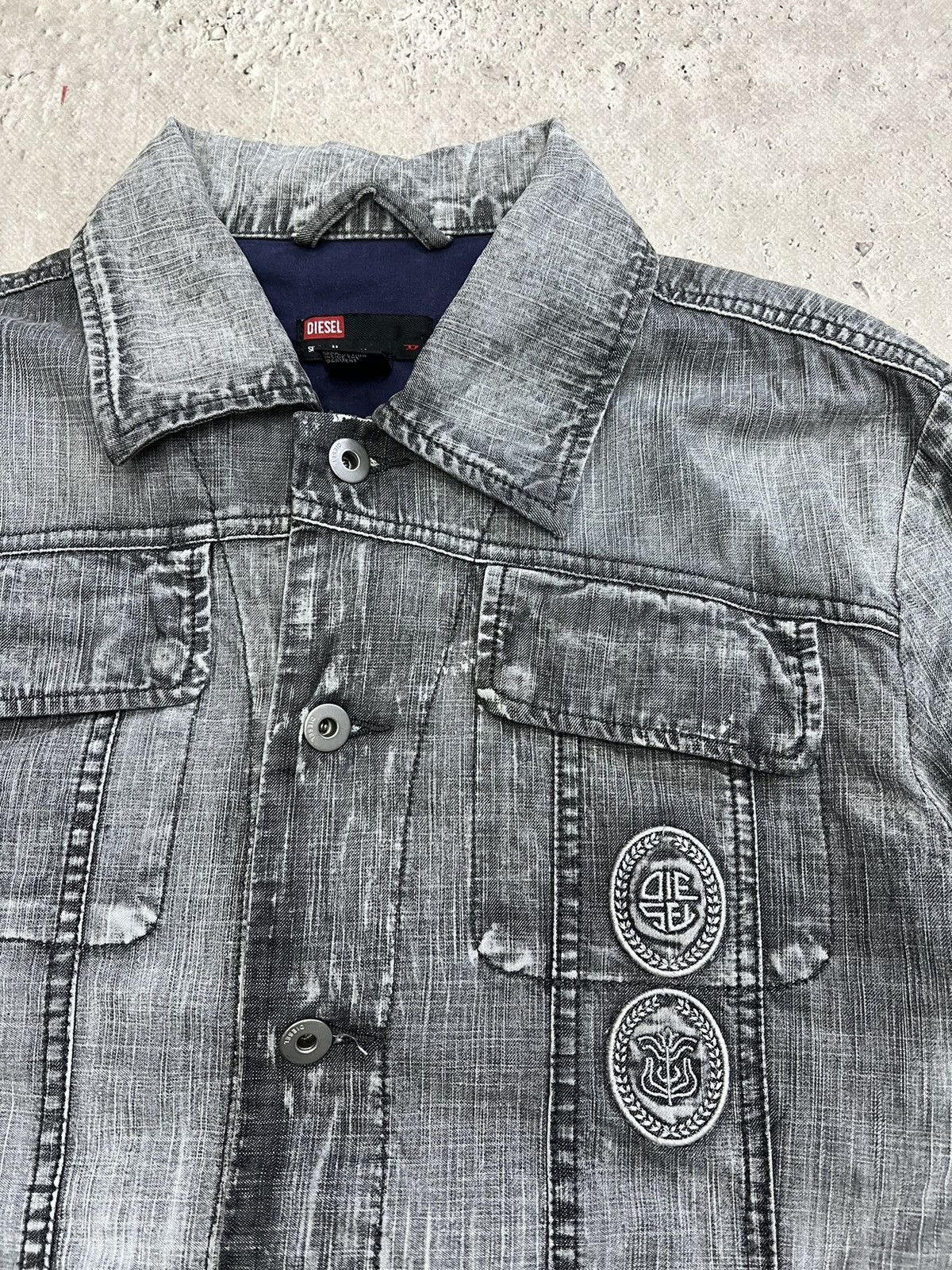 Diesel × Japanese Brand Vintage Y2K Diesel Blue Washed Denim Trucker Jacket Size US M / EU 48-50 / 2 - 3 Thumbnail
