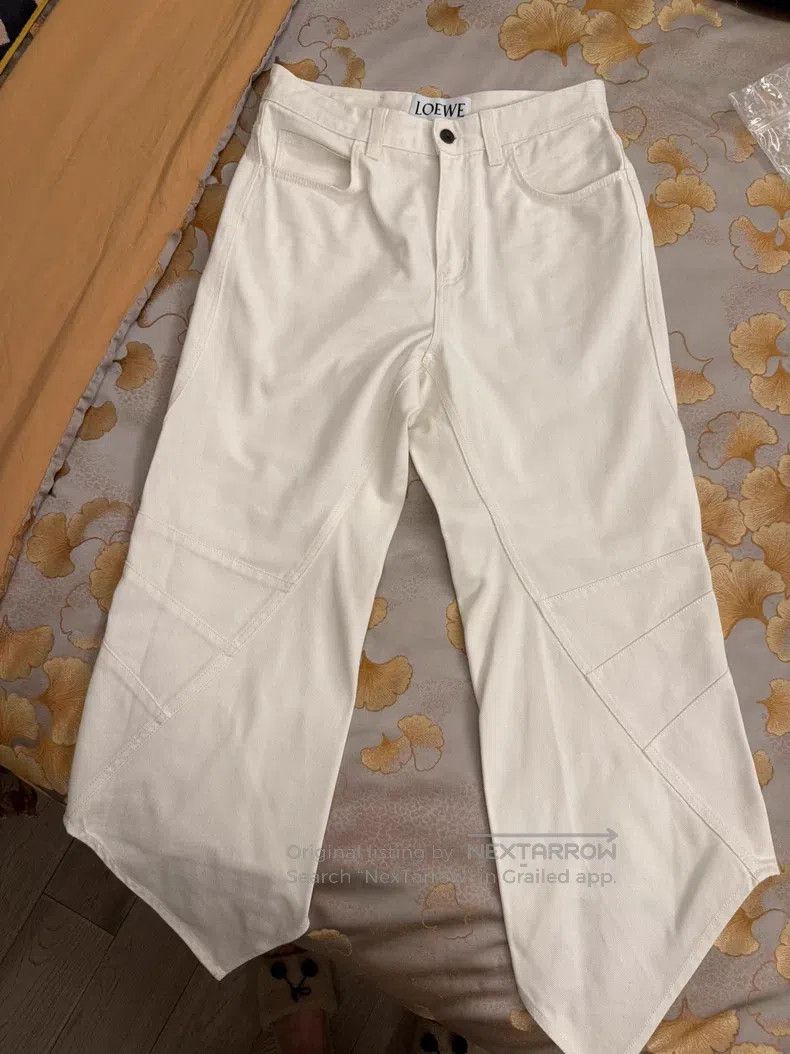 Loewe Loewe Women's Jeans, Beige, Leather Label Design, Asymmetr Size 26" / US 2 / IT 38 - 1 Thumbnail